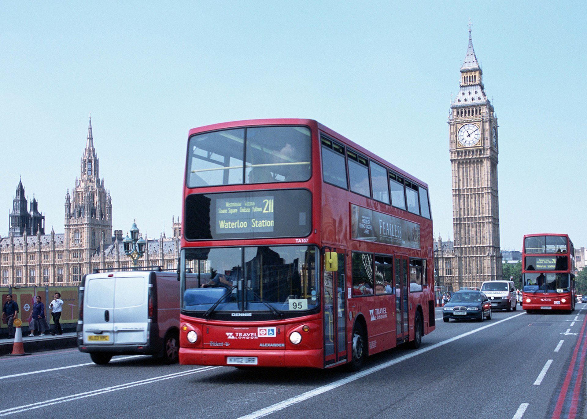 The Campbells advise other travellers to use public transport, such as London's iconic double decker buses – not just for the sake of saving money, but also to see more of a destination © Imagenavi / Getty Images