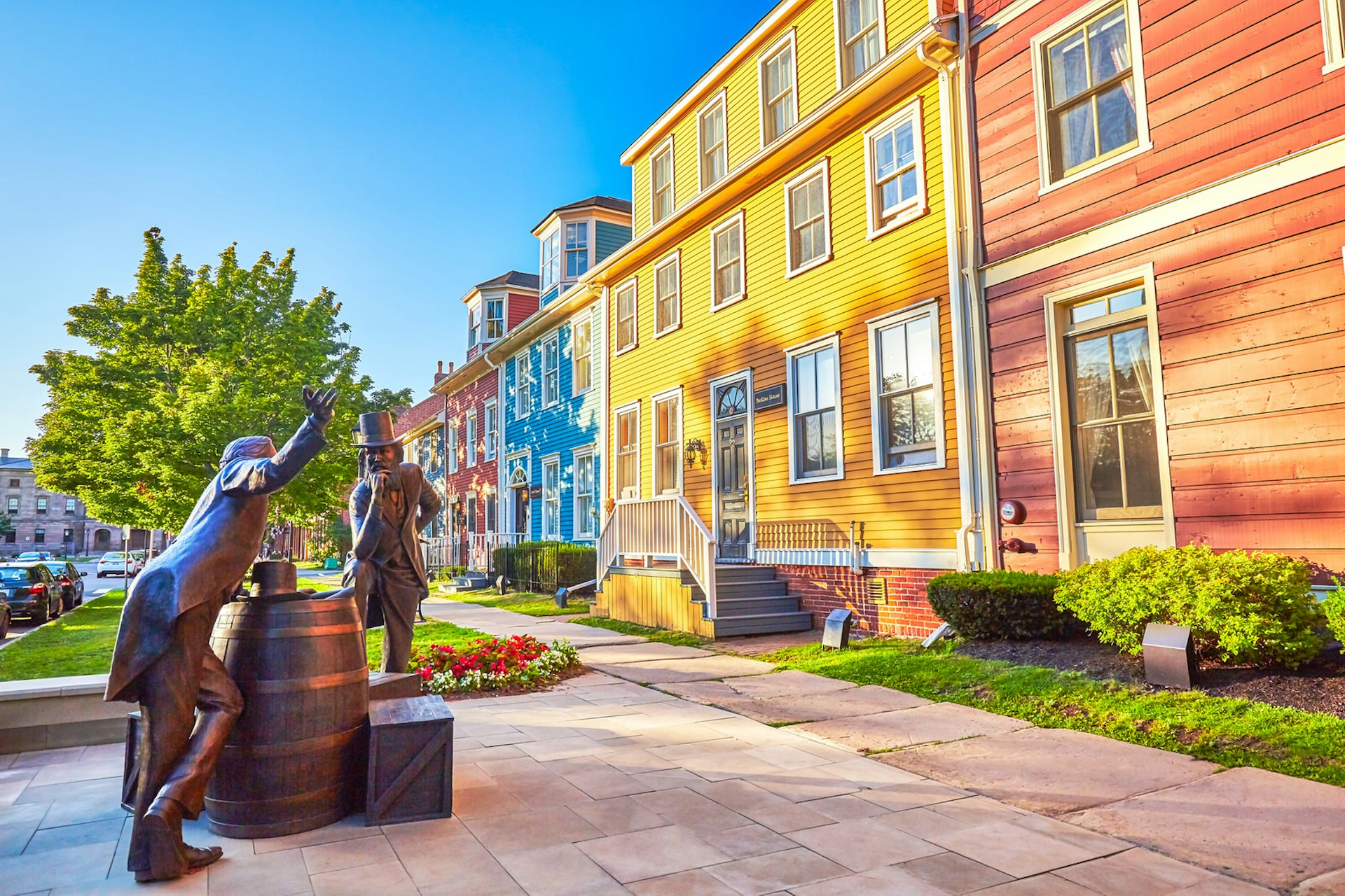 Celebrated as the Fathers of Confederation, John Hamilton Gray and John Hamilton Gray (no relation) are represented in bronze statue in Charlottetown © Peter Unger / Lonely Planet Images