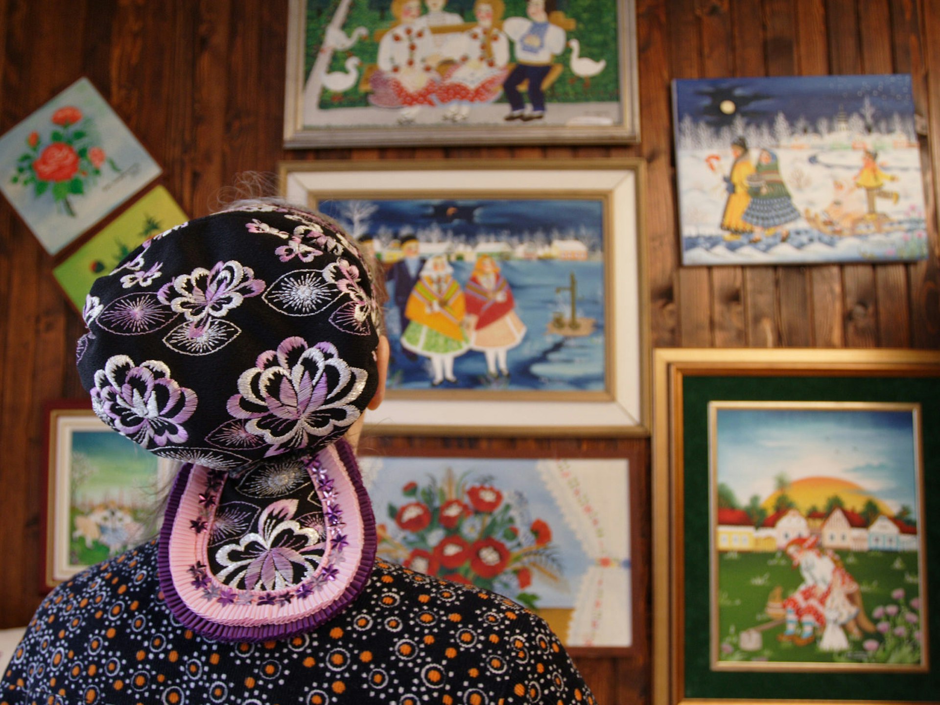 The colourful paintings at the Naive Art Gallery in Kovačica © courtesy of the Tourist Organisation of Kovačica
