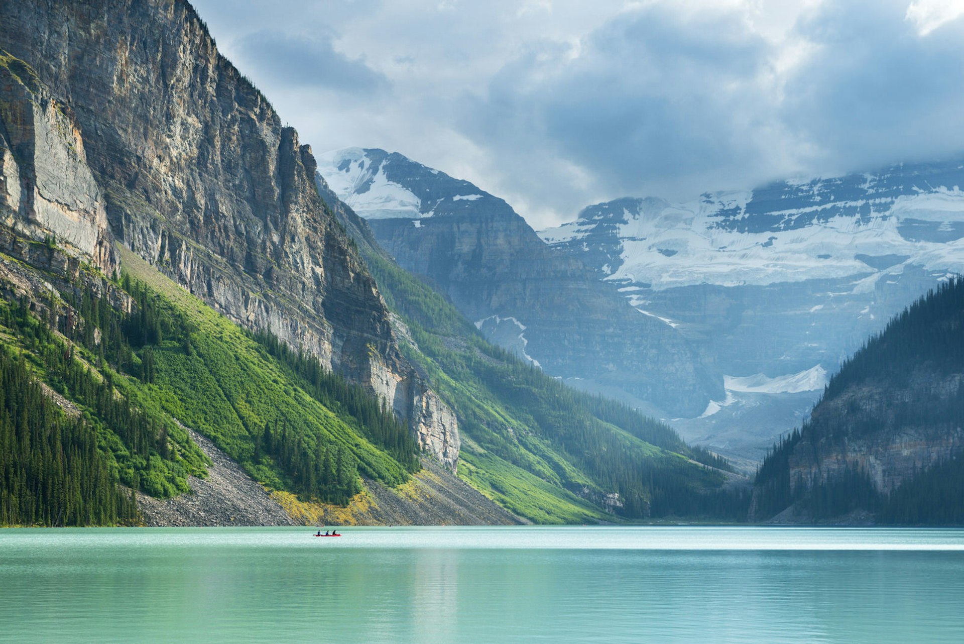 Fed by glaciers, Lake Louise is known for its turquoise hue © Justin Foulkes / Lonely Planet 