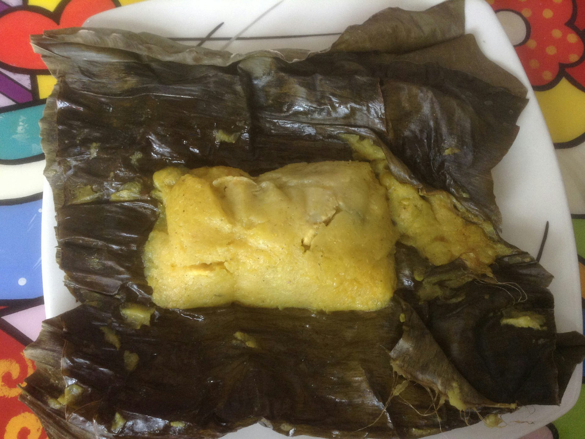 Chicken tamales for breakfast in Bogota © young shanahan / CC BY 2.0