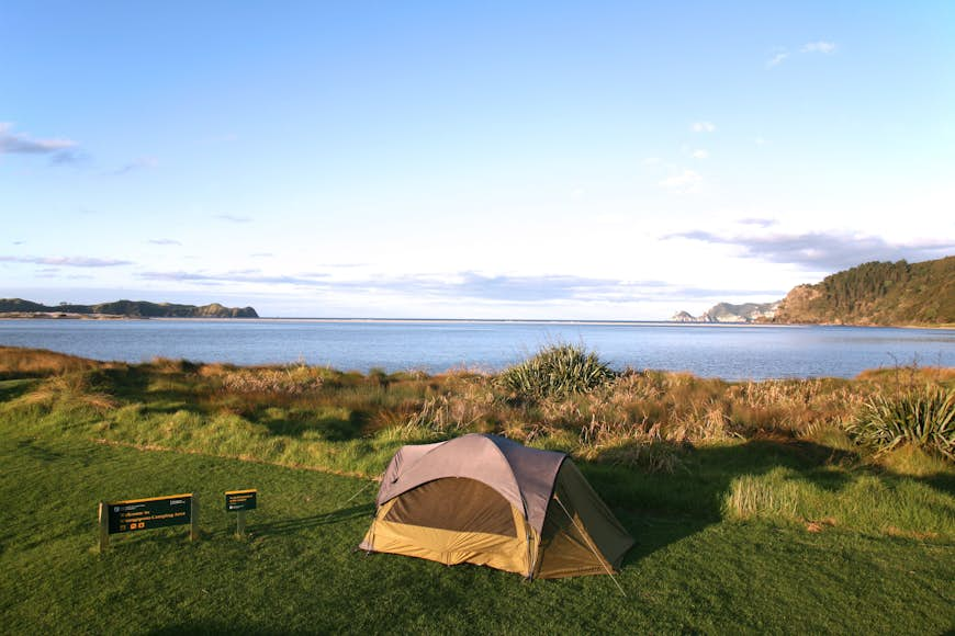 Freedom Camping South Island Map Free Camping In New Zealand: Lonely Planet's Tips For Responsible Travel -  Lonely Planet