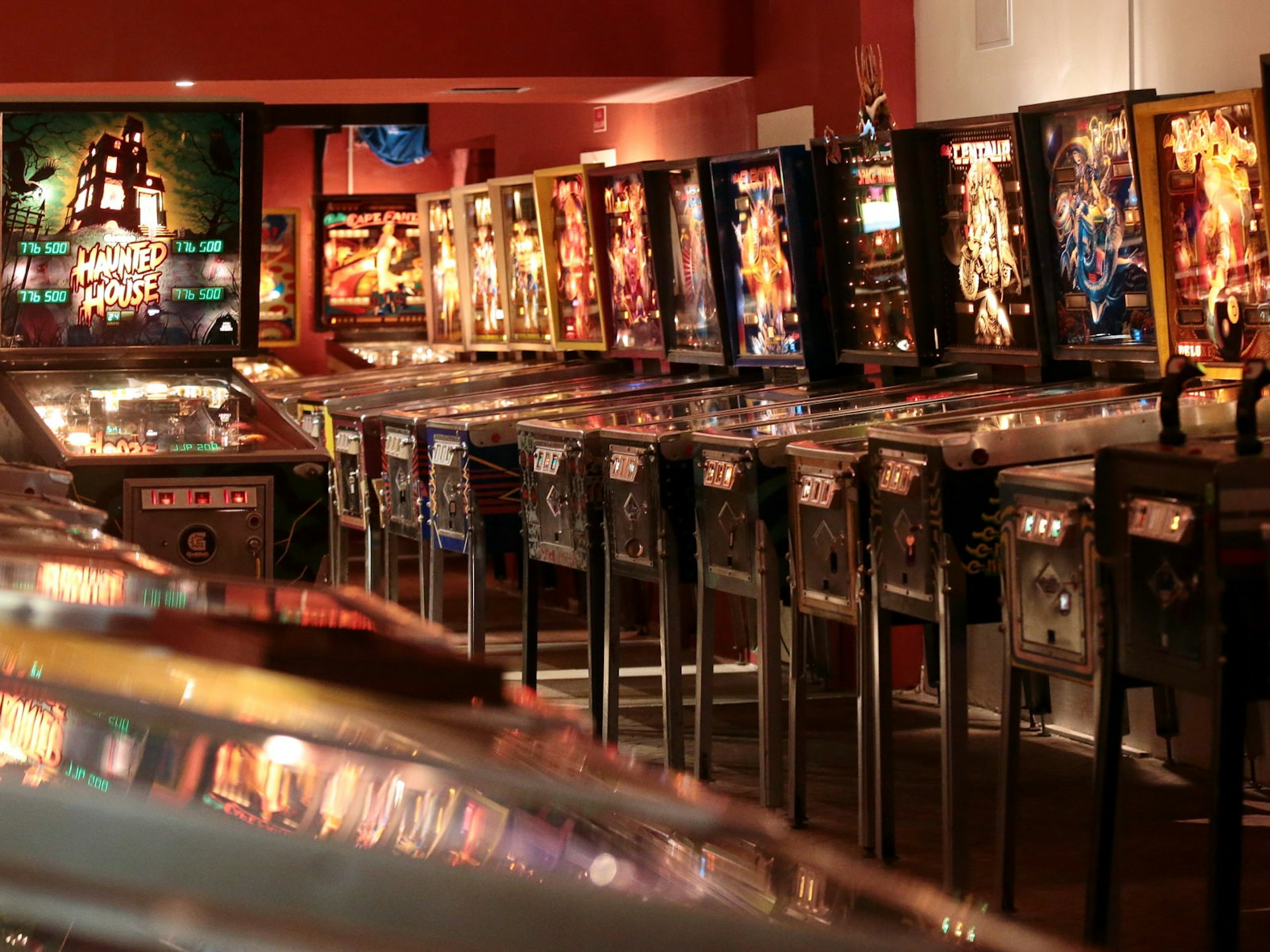 Pinball Museum's vintage machines © courtesy of the Pinball Museum