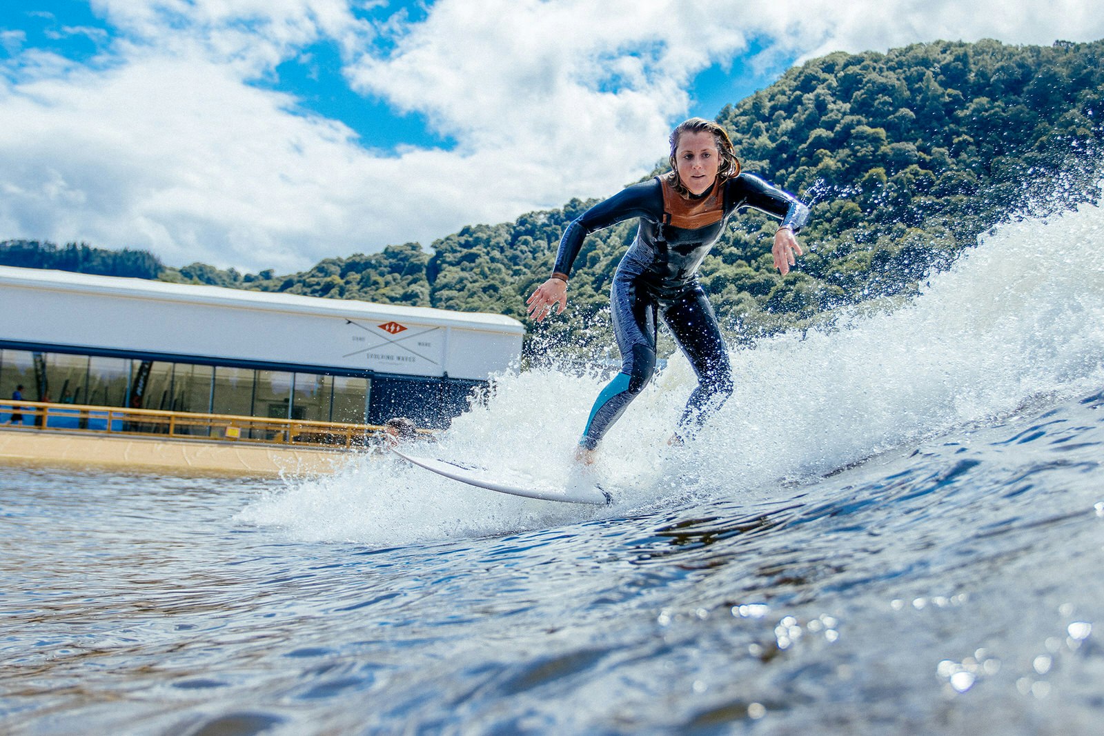 Surf Snowdonia's inland lagoon offers waves amid the hills of North Wales © Surf Snowdonia