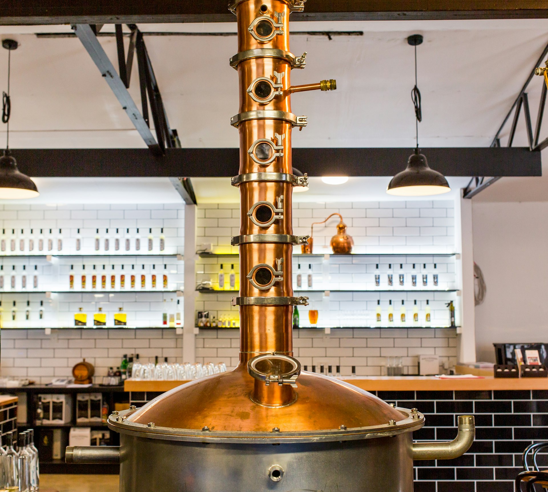 Make your own gin at Bass and Flinders' Gin Masterclass © Katherine Jamison Photography