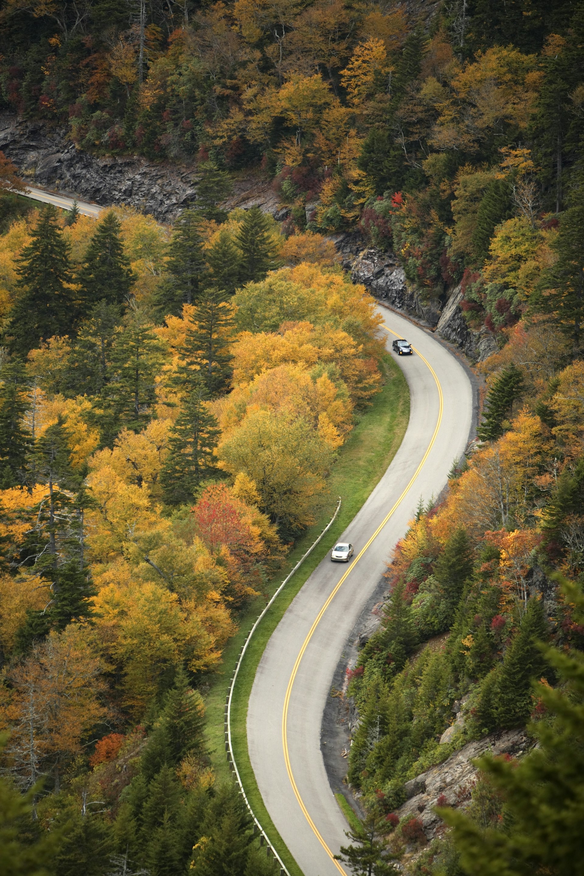 The Blue Ridge Parkway offers excellent views of fall colors as it winds its way to Asheville © Harrison Shull / Getty Images