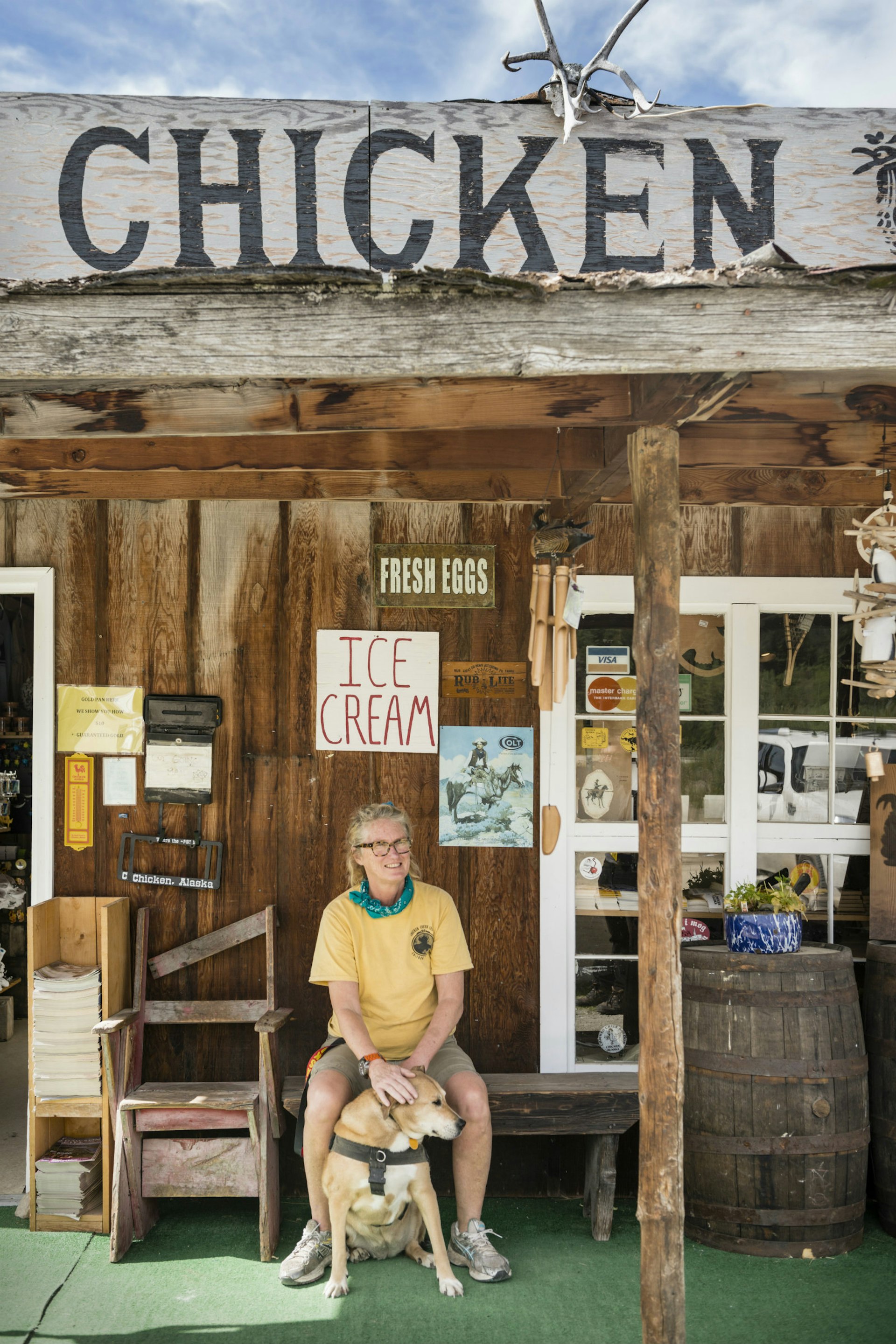 Owner of Downtown Chicken Susan Wiren, and her dog Eyeball © Justin Foulkes / Lonely Planet