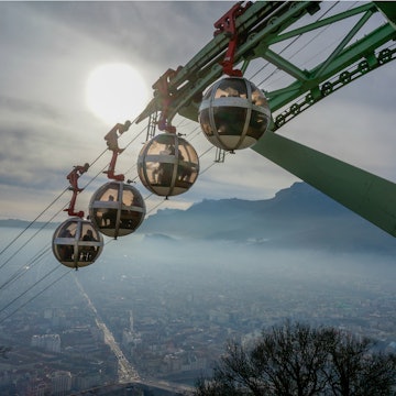 The téléférique cable car goes up to the Fort de la Bastille © Monica Suma / Lonely Planet