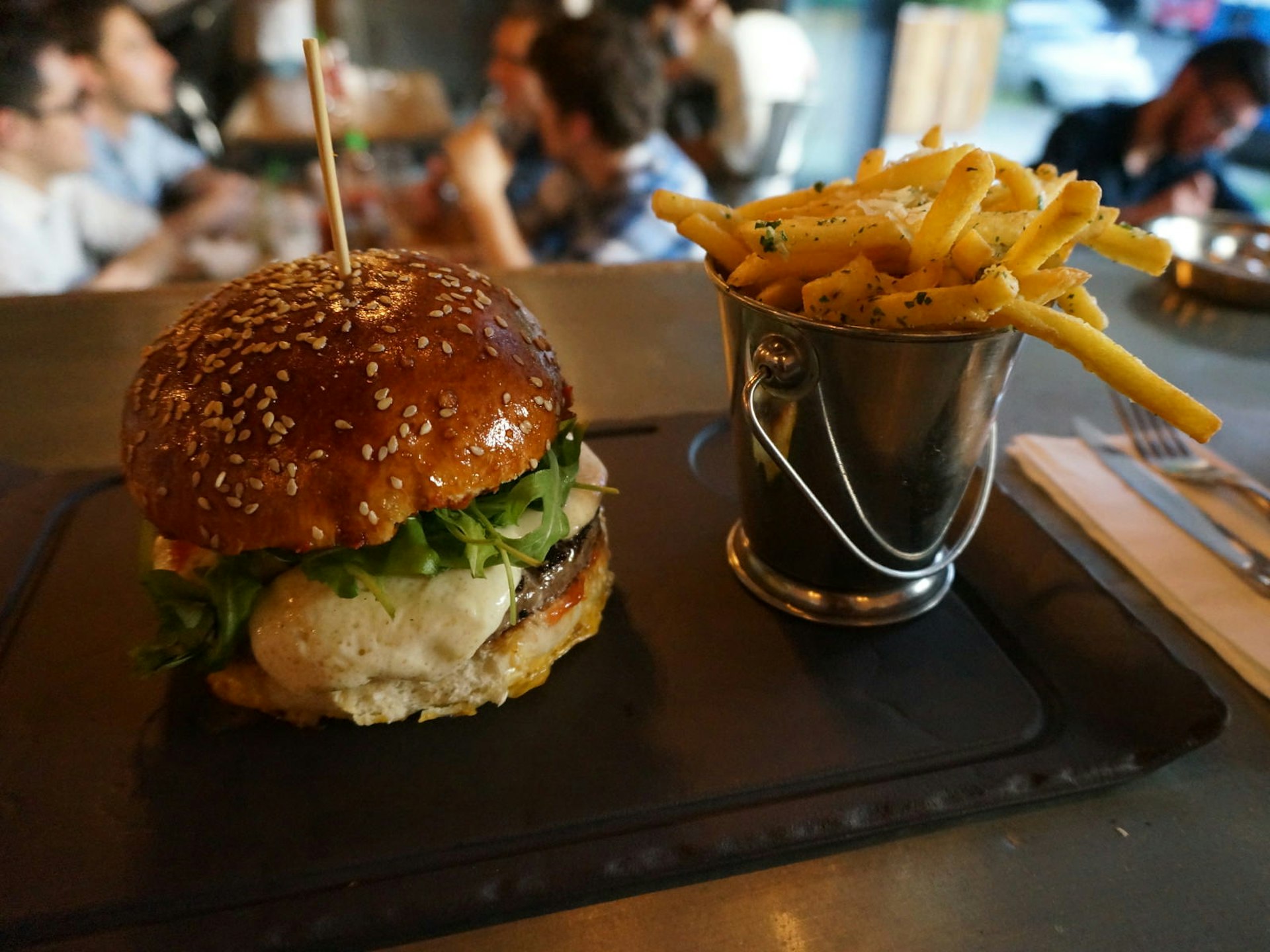 Vivo Fusion Food Bar puts burgers on the foodie map © Monica Suma / Lonely Planet