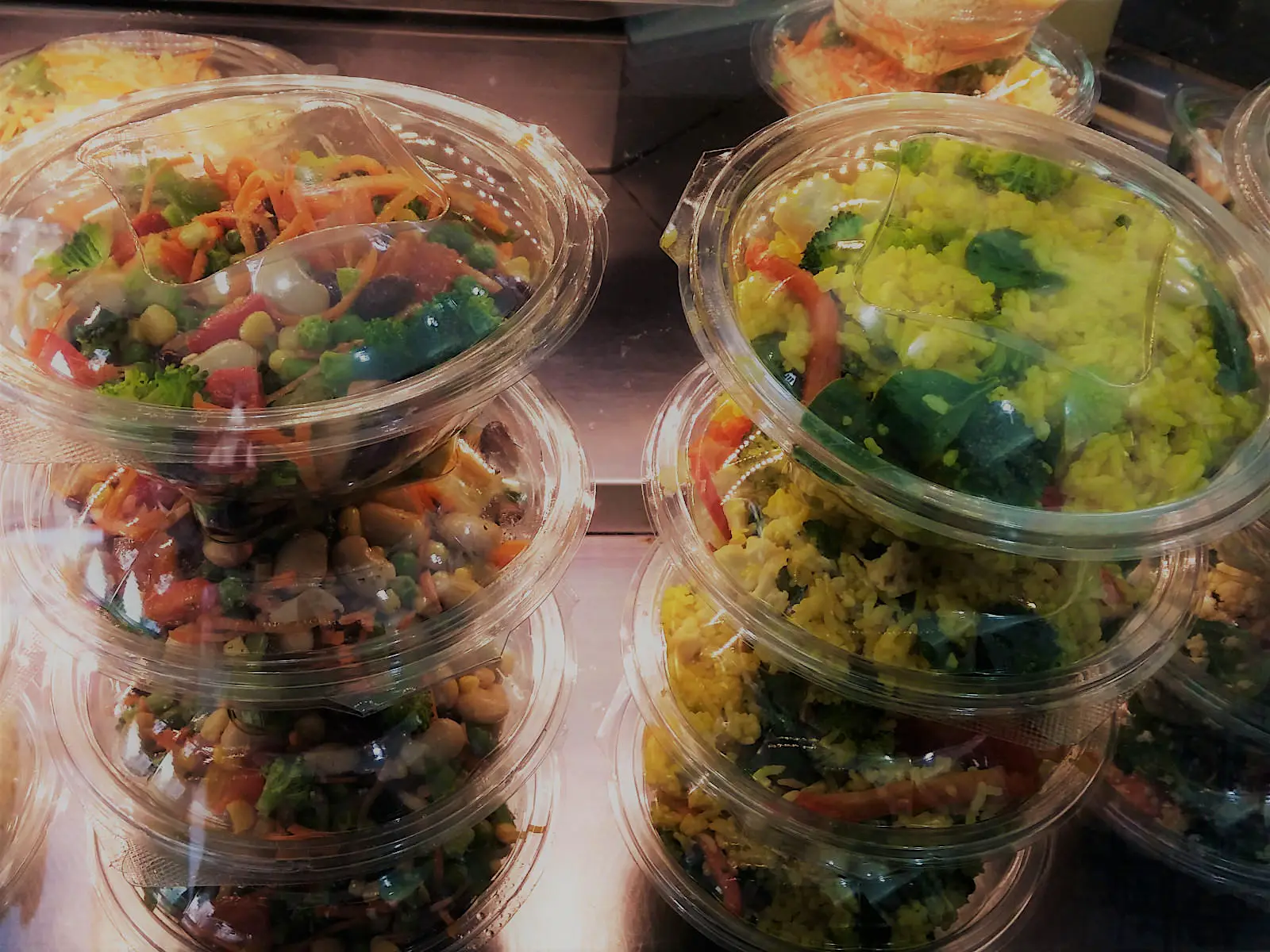 Features - lime-carrot-bar-belgrade Salads at Lime & Carrot bar © Nevena Paunovic / Lonely Planet