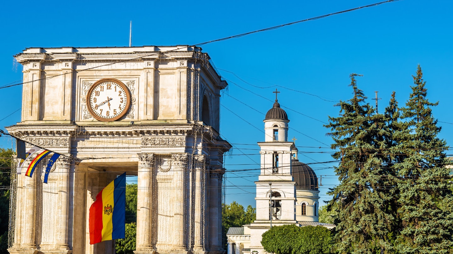 Chisinau's Triumphal Arch © Leonid Andronov / Shutterstock