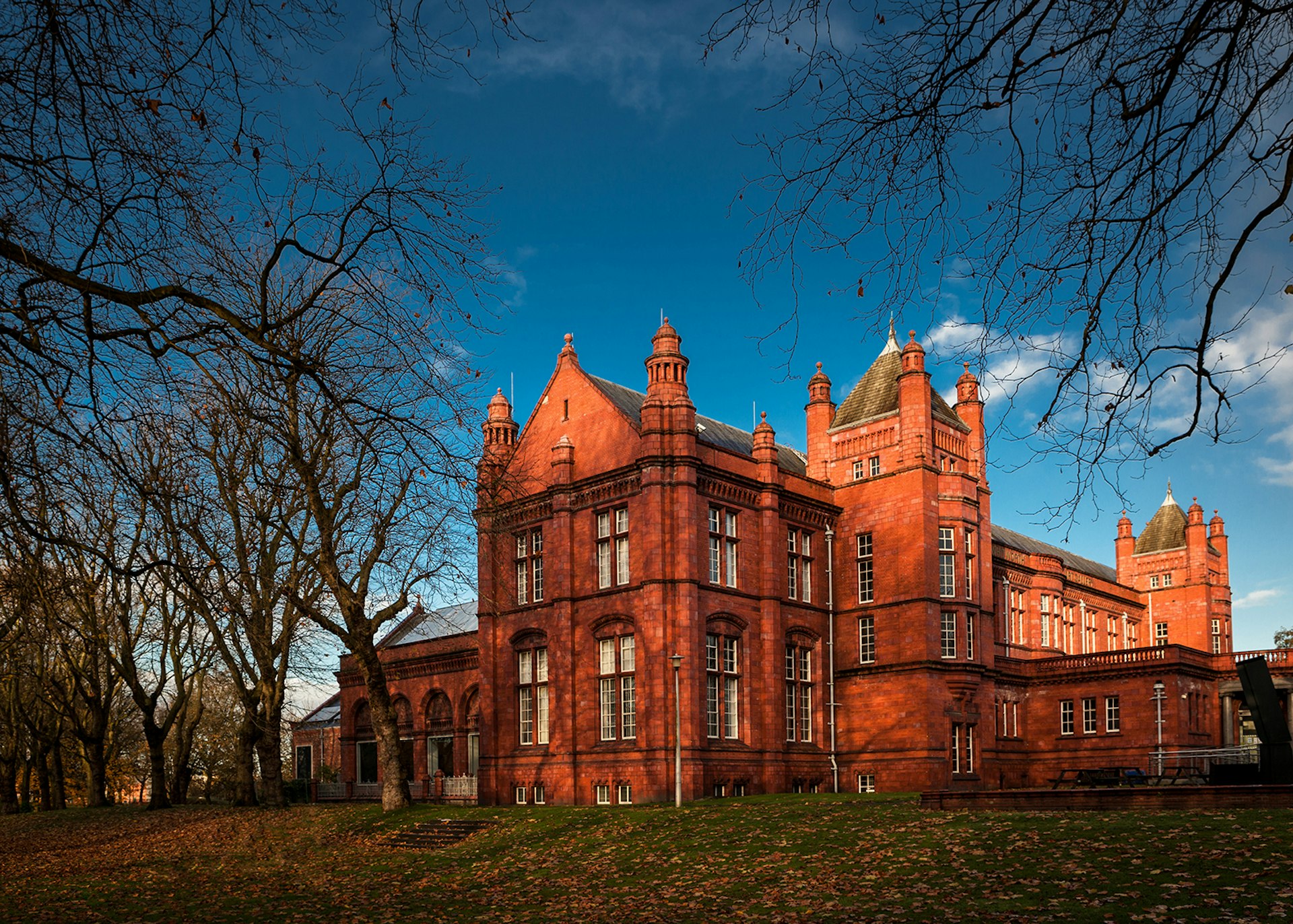 The Whitworth Art Gallery in Manchester ©  Shahid Khan / Shutterstock