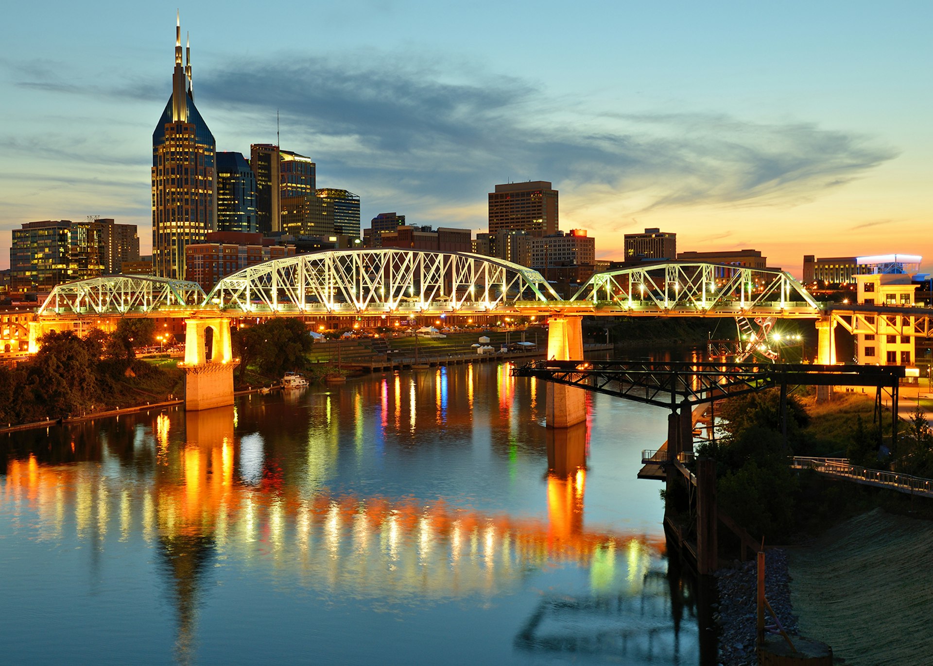 Skyline of downtown Nashville, Tennesse © ESB Professional / Shutterstock