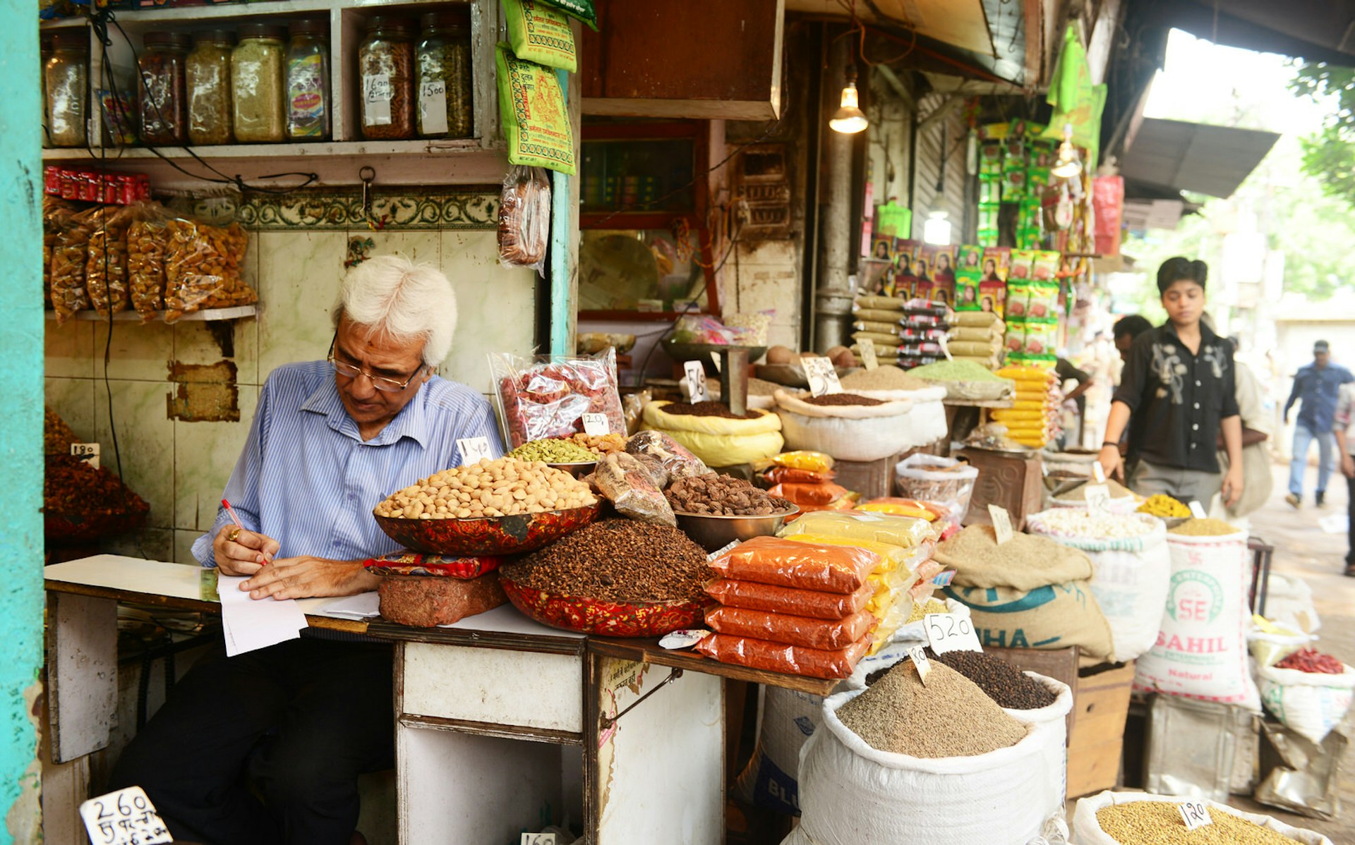 Get a belly full of spiced treats in Delhi © Ramesh Pathania/Mint / Getty Images
