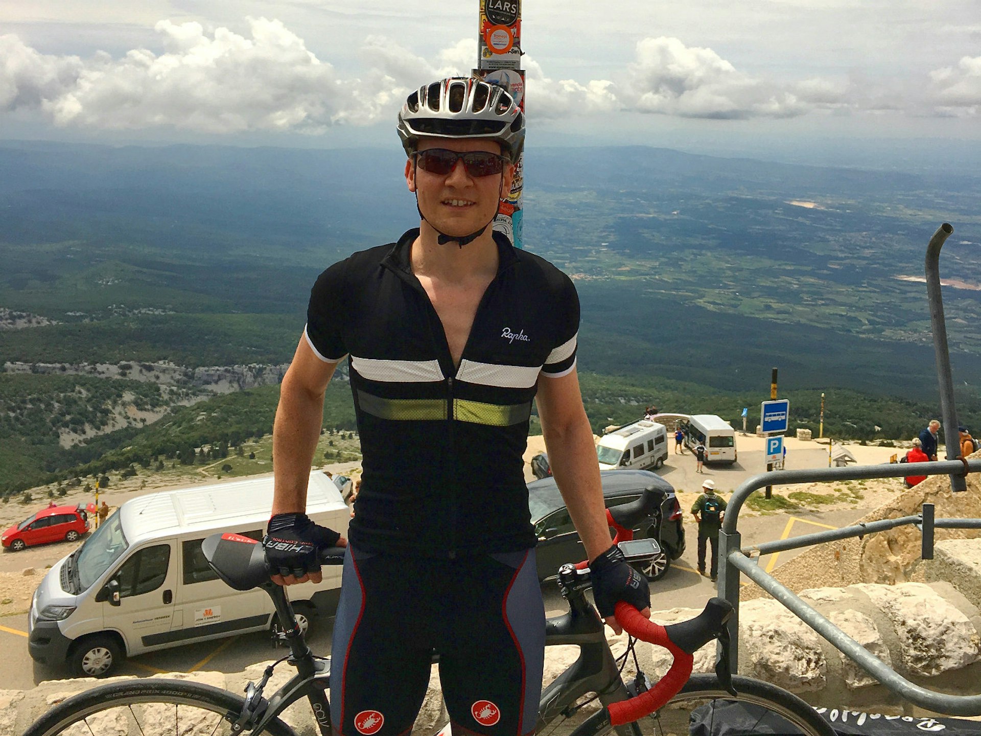 Ed_Bartlett_on_Mont_Ventoux_in_France