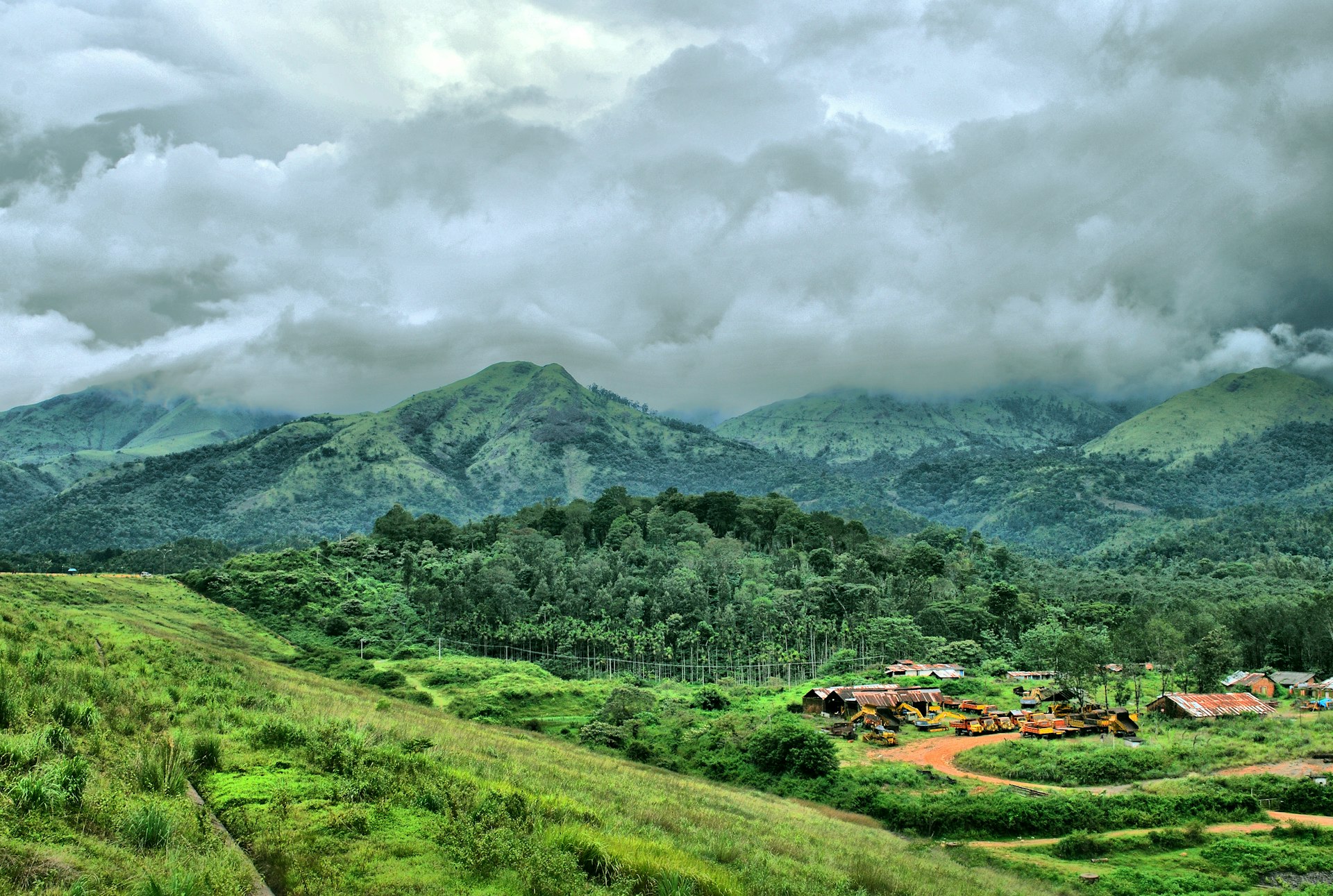 Brooding skies over the hills of Wayanad © sureshkege / Getty Images