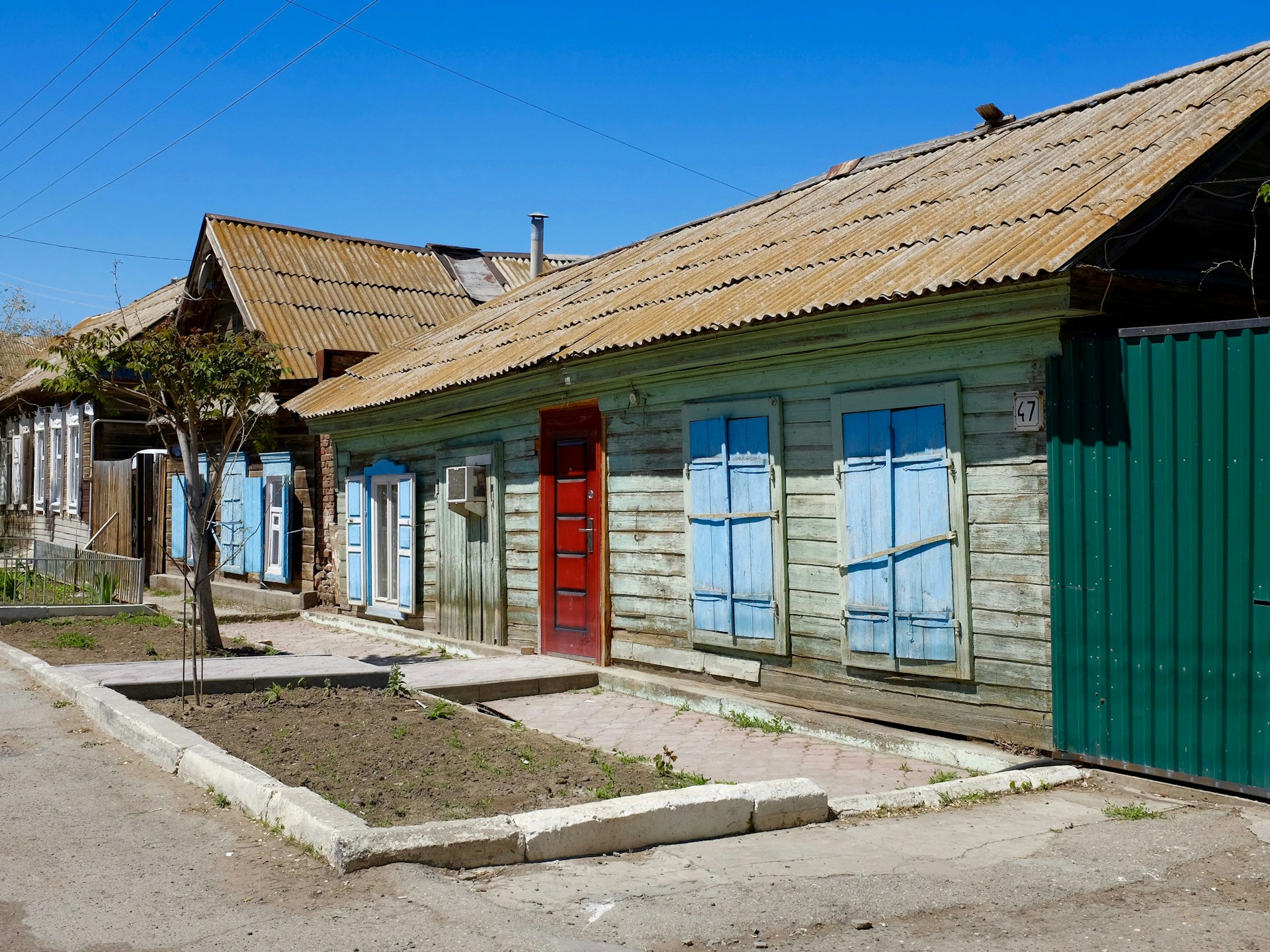 Traditional Tatar housing in ethnically diverse Astrakhan © Mark Baker / Lonely Planet
