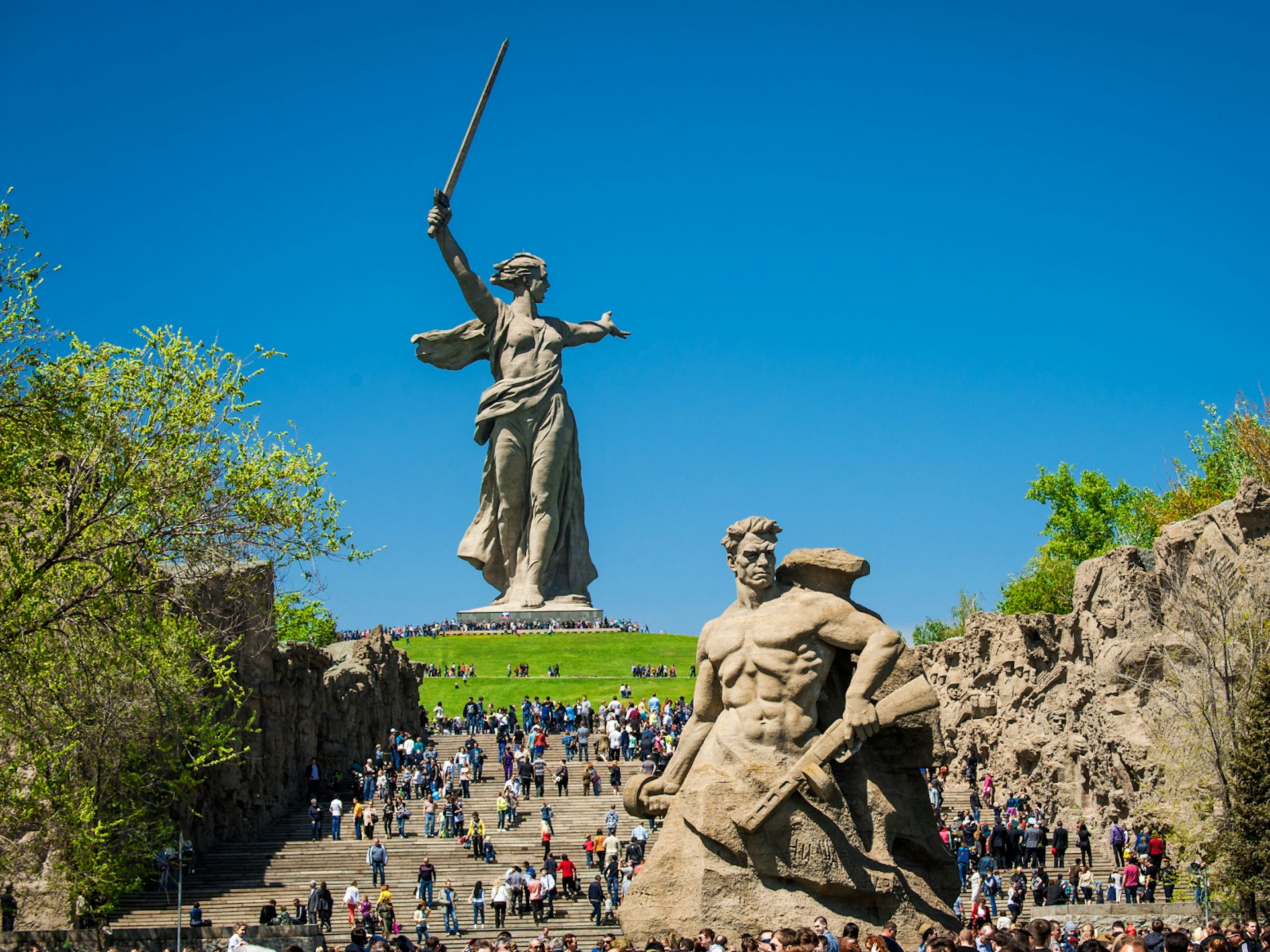 Mother Russia statue dominates Mamaev Kurgan complex in Volgograd © Ev. Safronov / Shutterstock