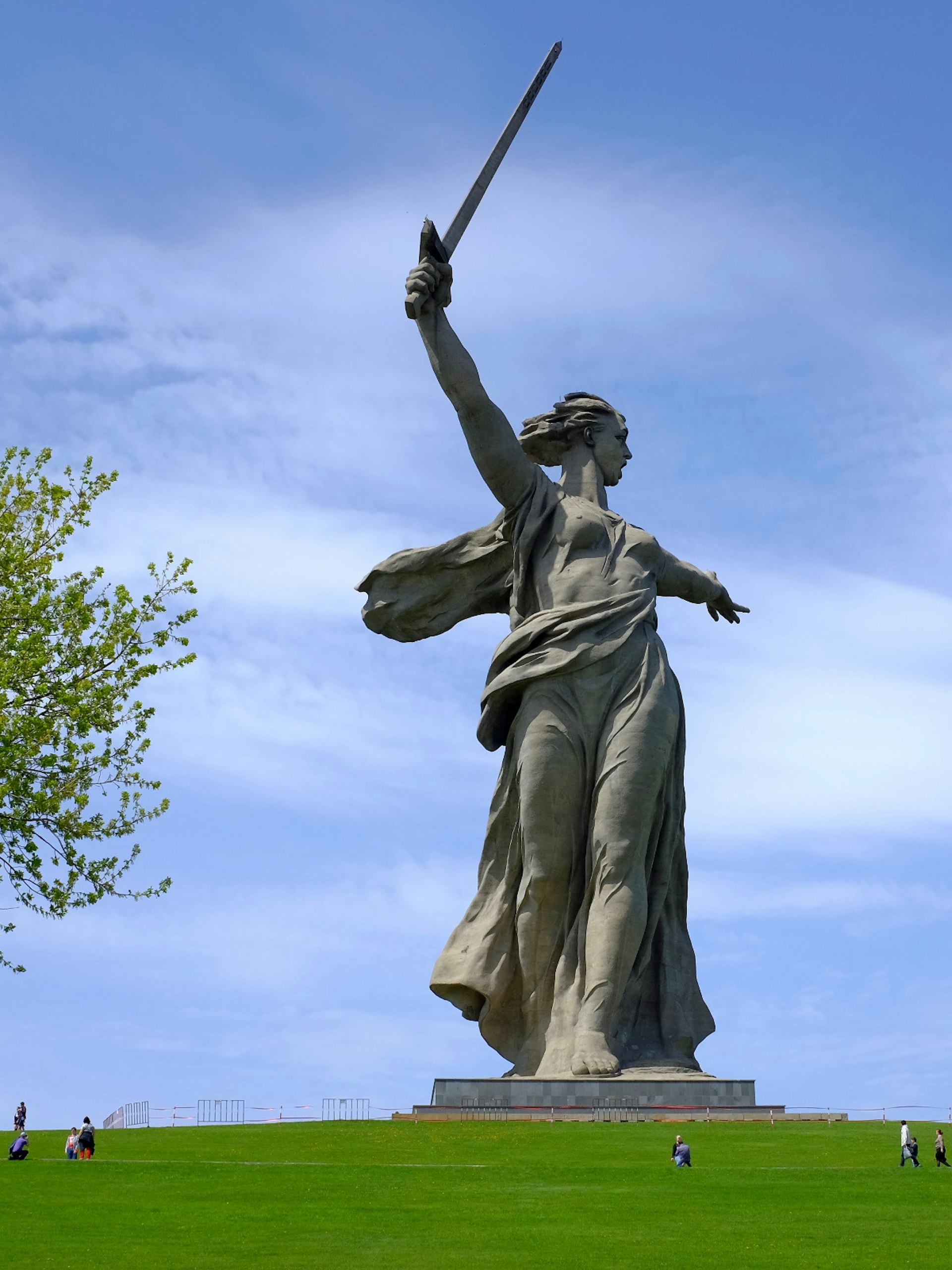 The immense Mother Russia statue at Mamaev Kurgan in Volgograd © Mark Baker / Lonely Planet