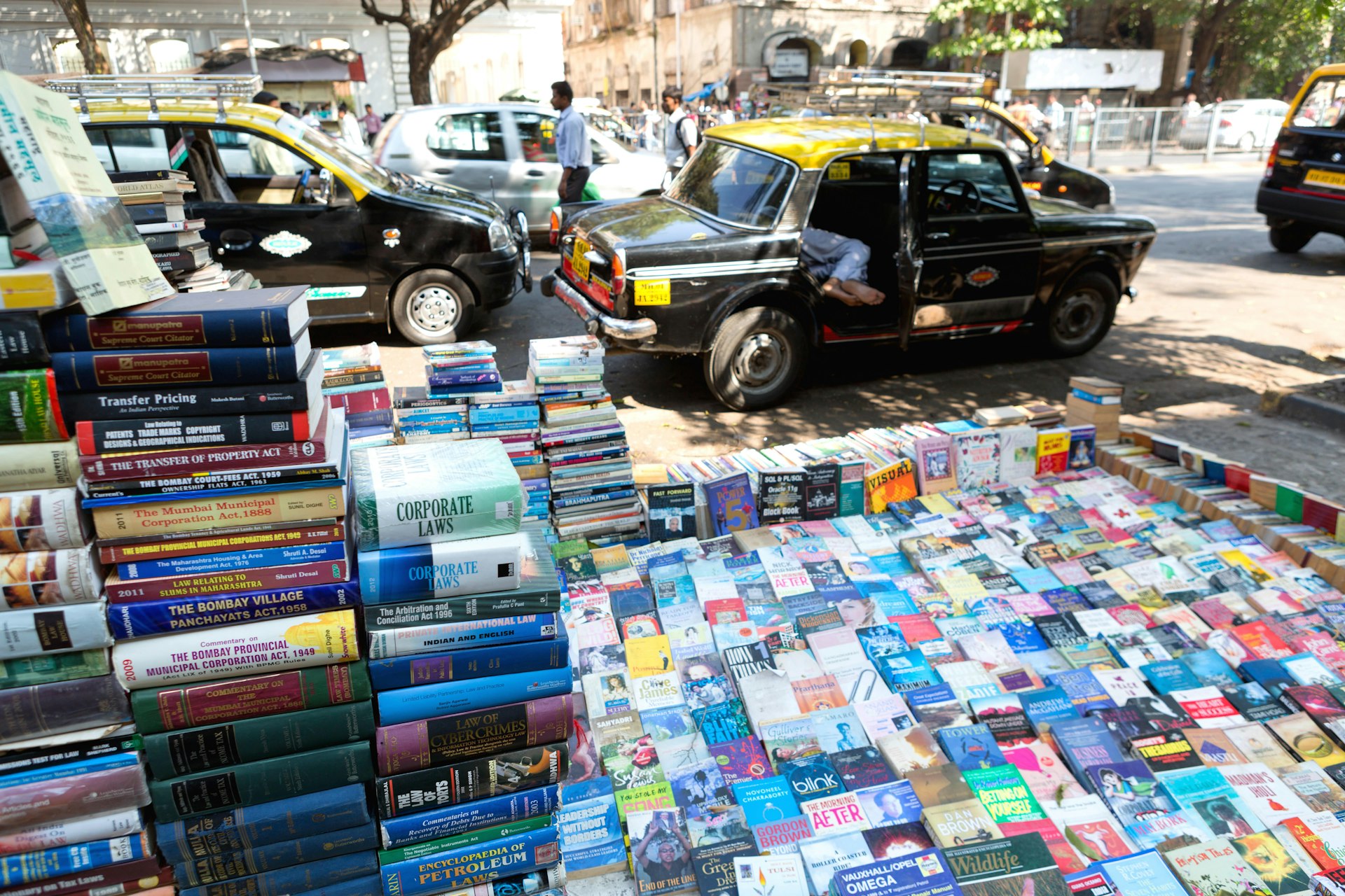 Books for sale by the roadside in Fort