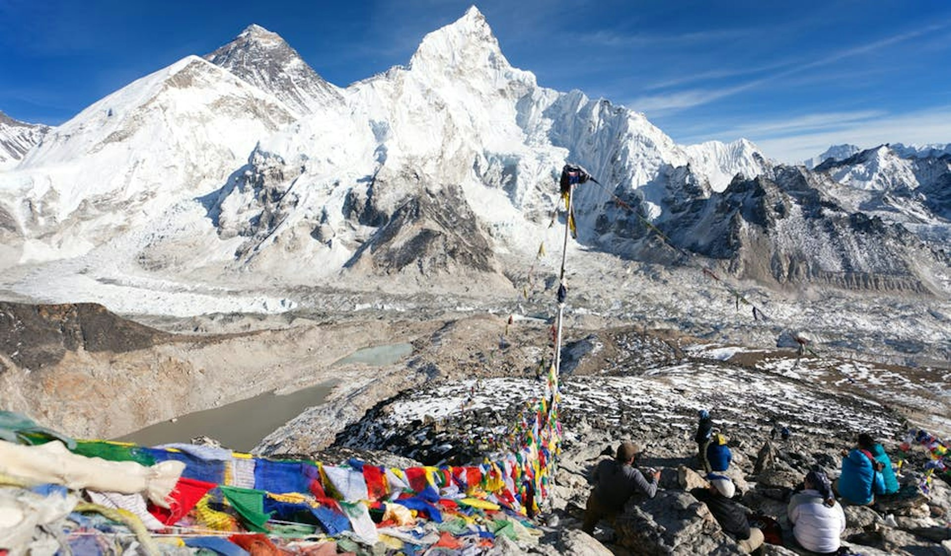 A view of Mt Everest, Lhotse and Nuptse in Sagarmatha National Park, Nepal © Daniel Prudek / Shutterstock