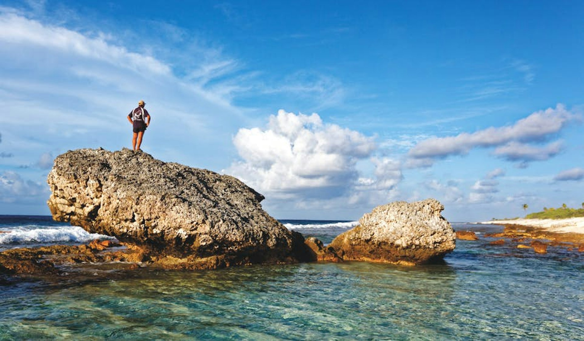 The Tuamotus are the perfect place to play Robinson Crusoe © Jean-Bernard Carillet / Lonely Planet