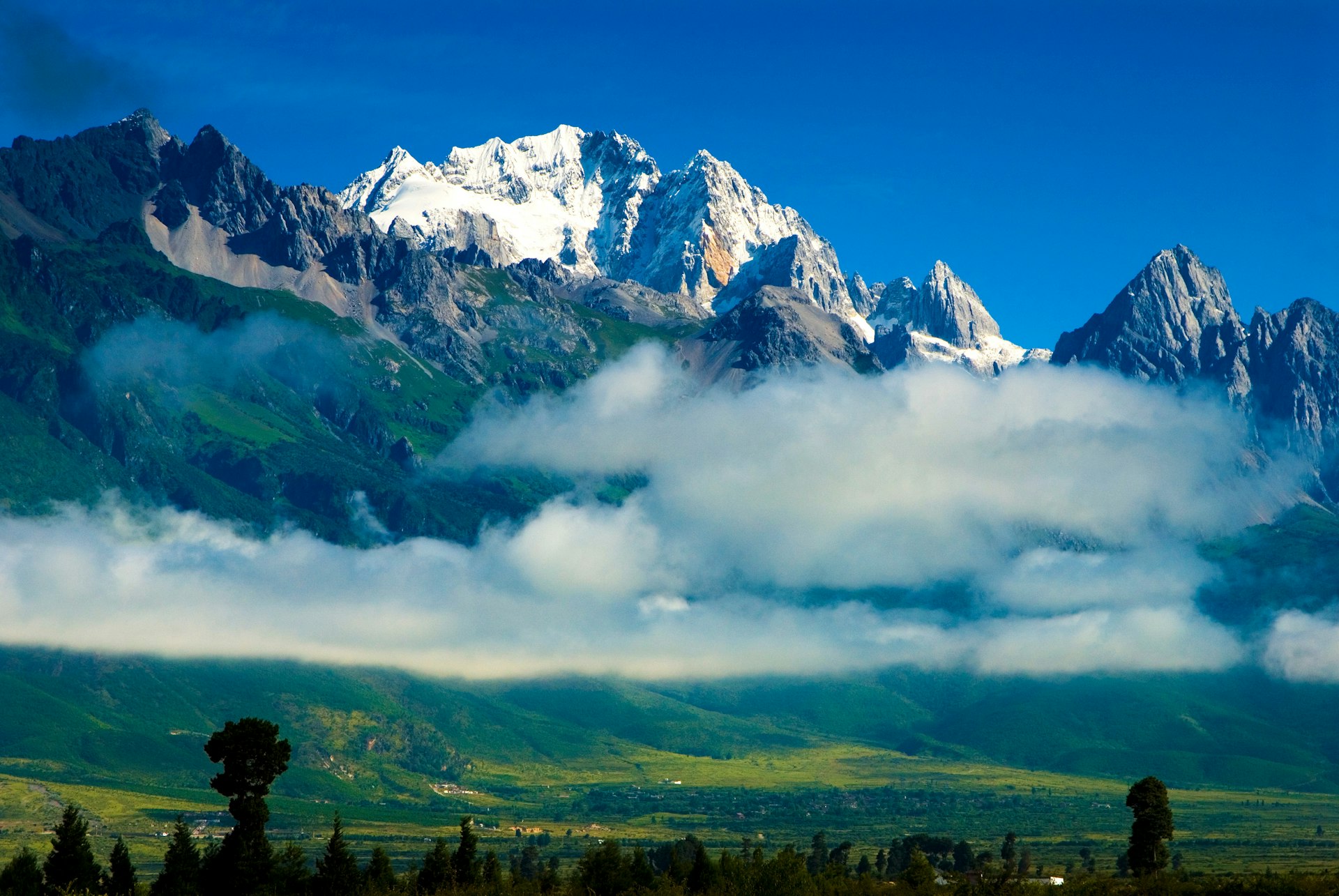 Jade Dragon Snow Mountain