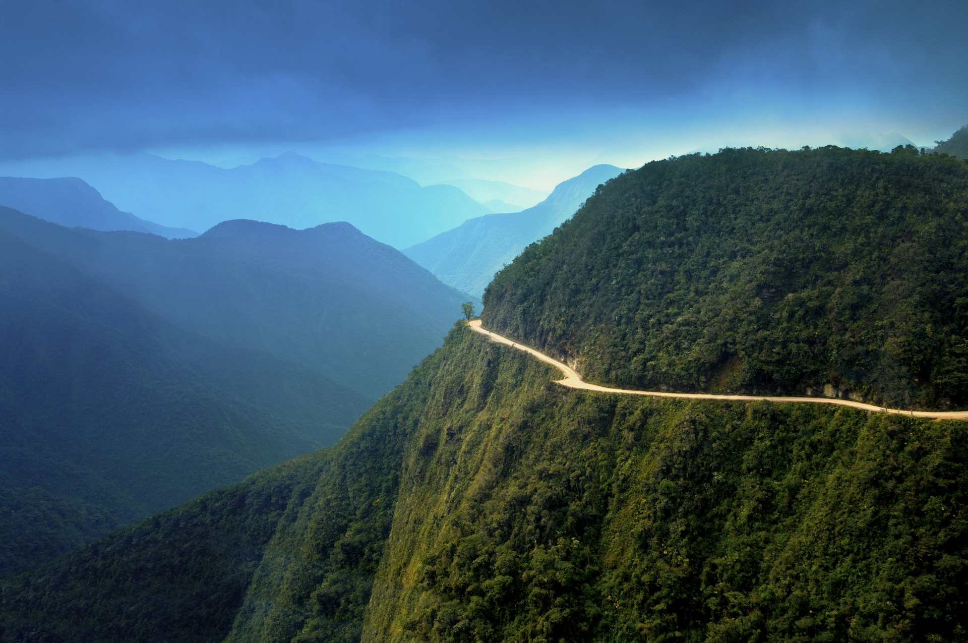 Features - World's most dangerous road, Bolivia