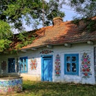 Features - a painted cottage