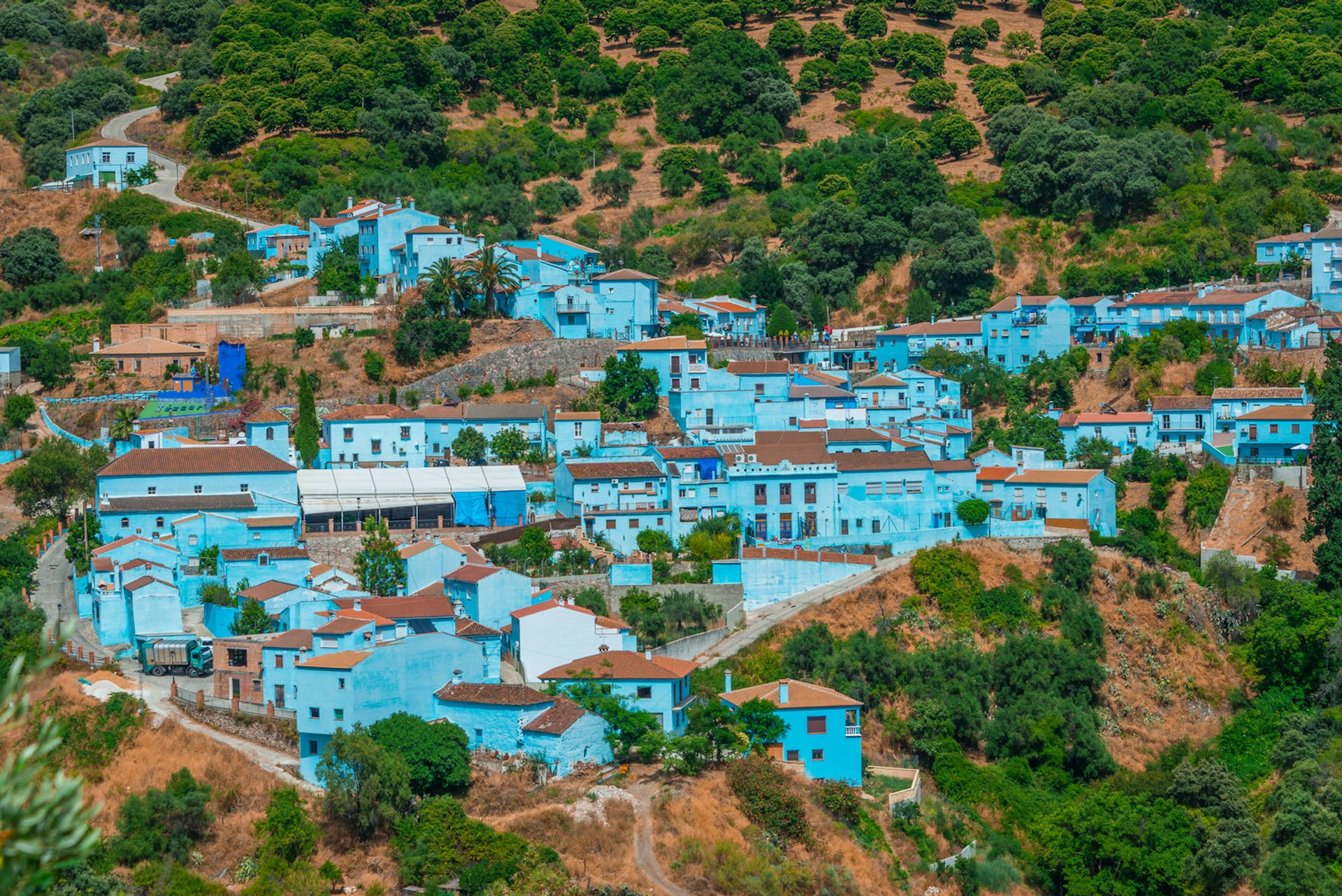 The once white-washed village of Juzcar, now in a blue hue © cineuno / Getty Images