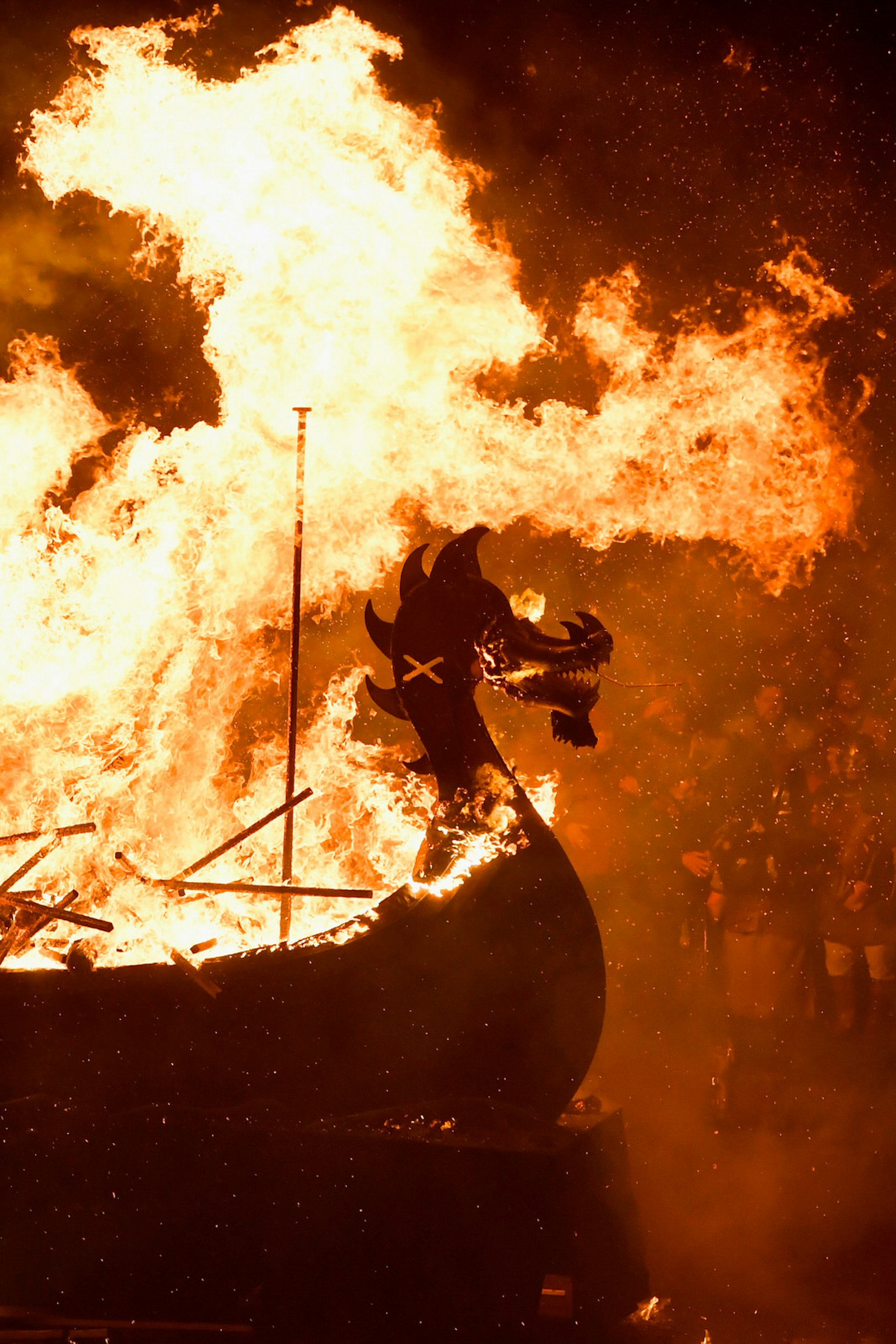 Galley burns Shetland Up Helly Aa