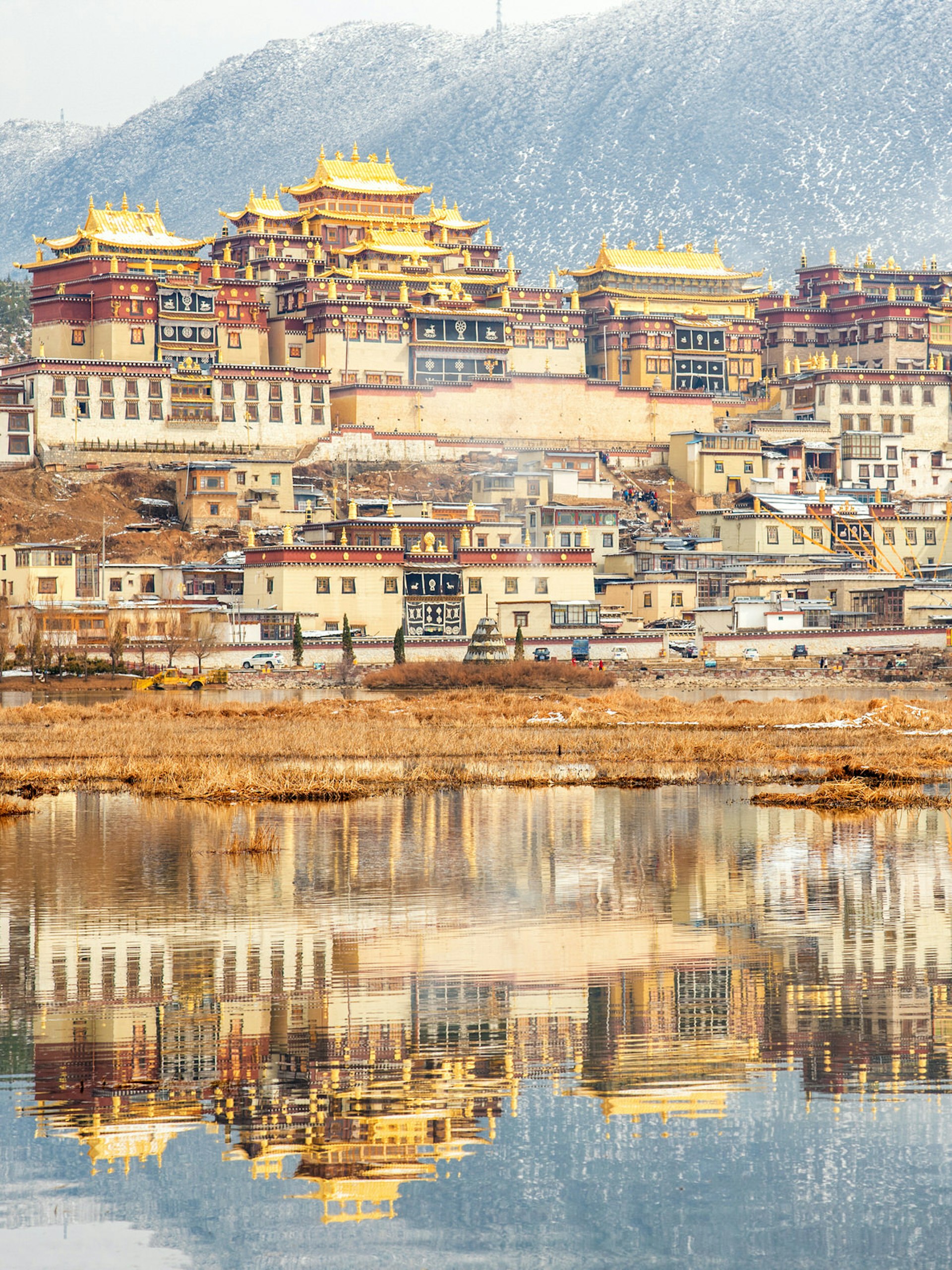 Shangri-la: home to Ganden Sumtseling Gompa, a 300-year-old Tibetan monastery © Suttipong Sutiratanachai / Getty