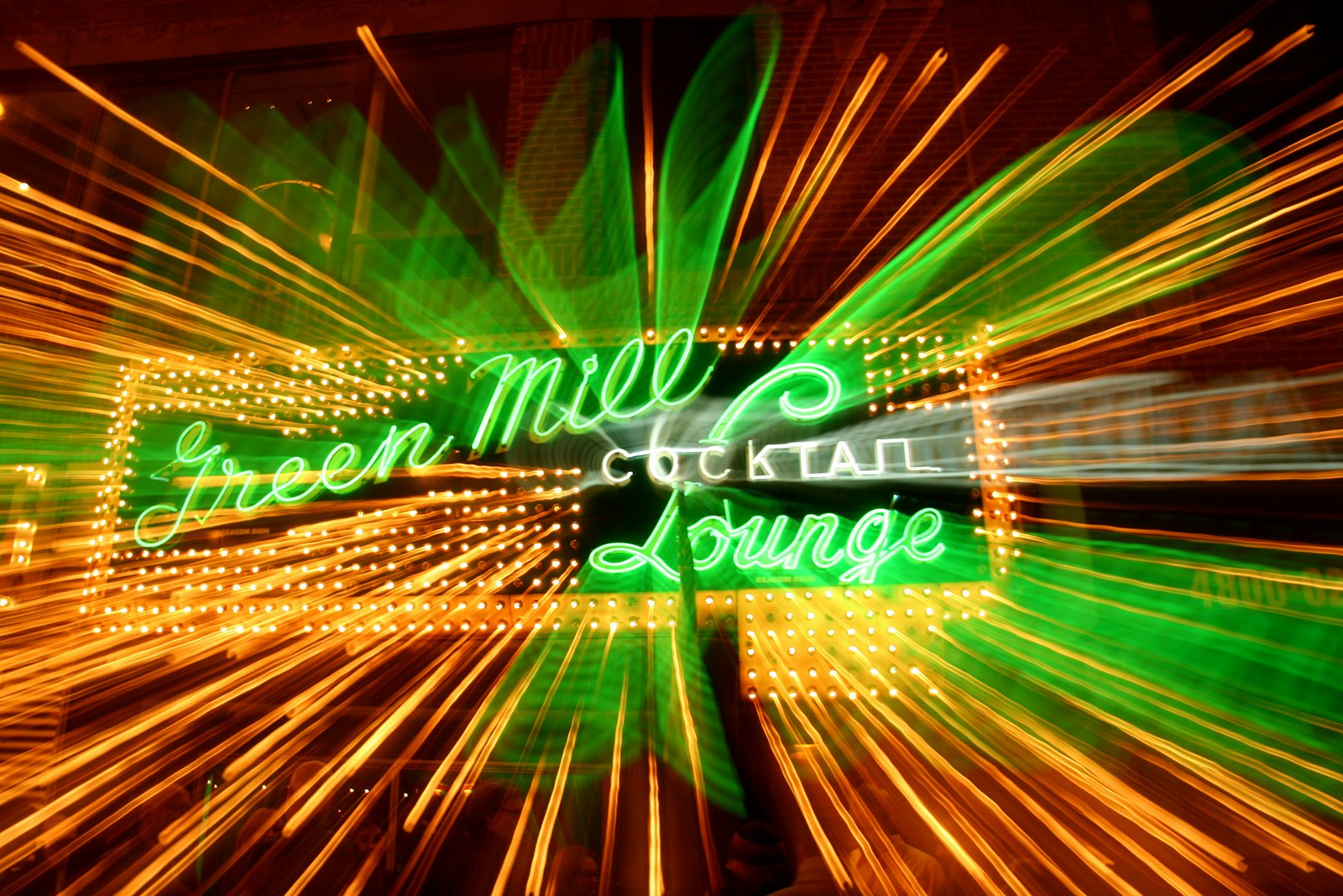 neon bar sign chicago