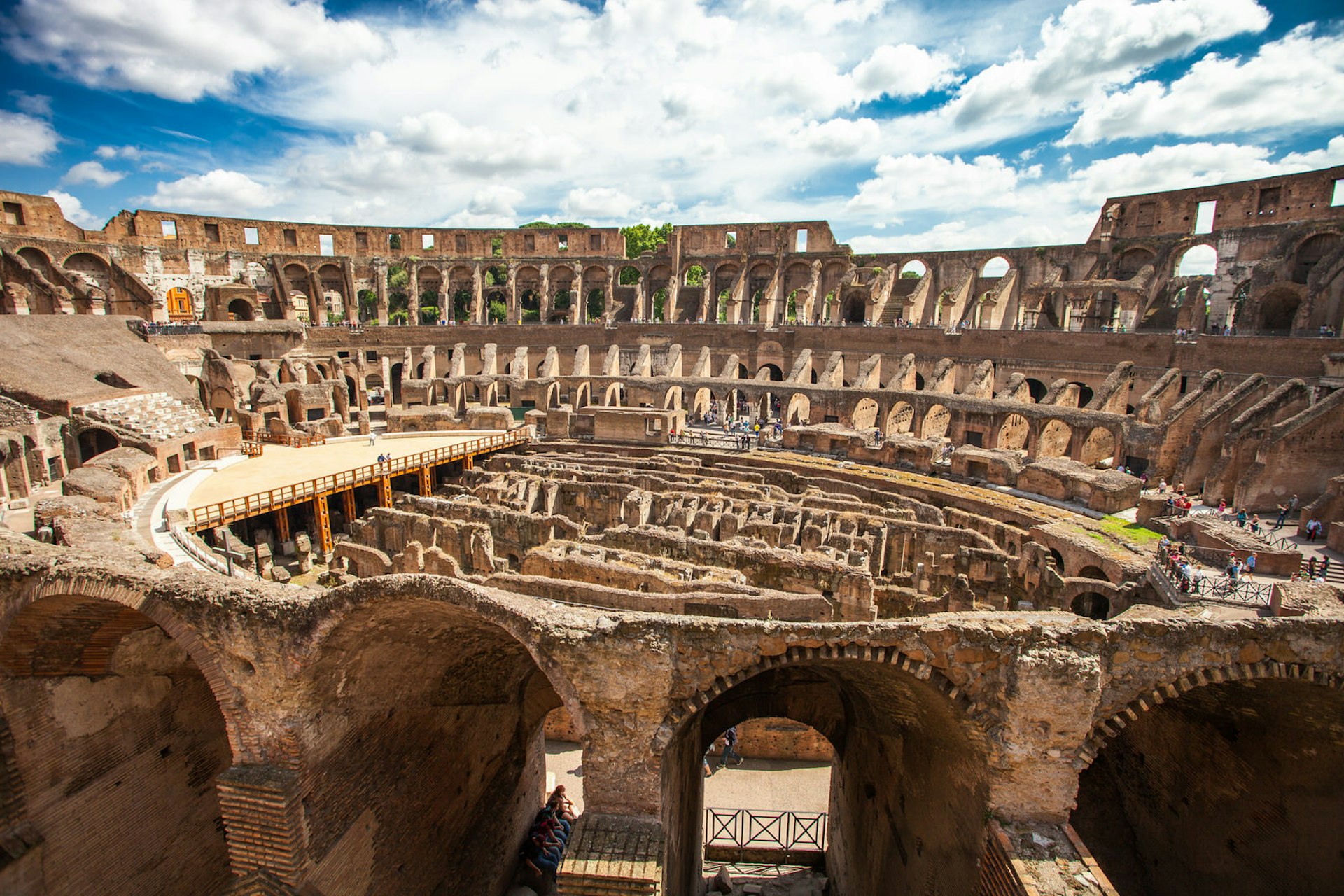 Cities for architecture lovers - The Colosseum, Rome