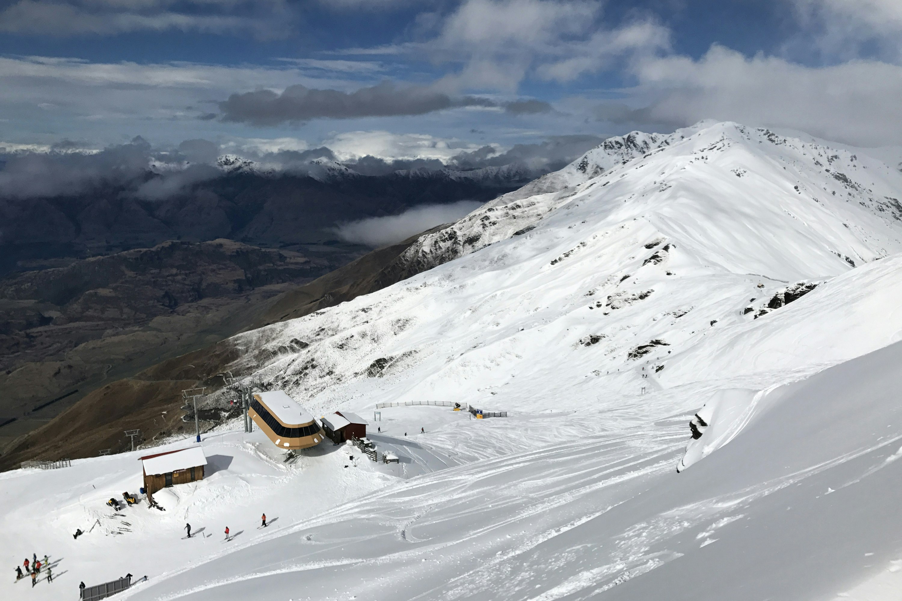 New Zealand skiing