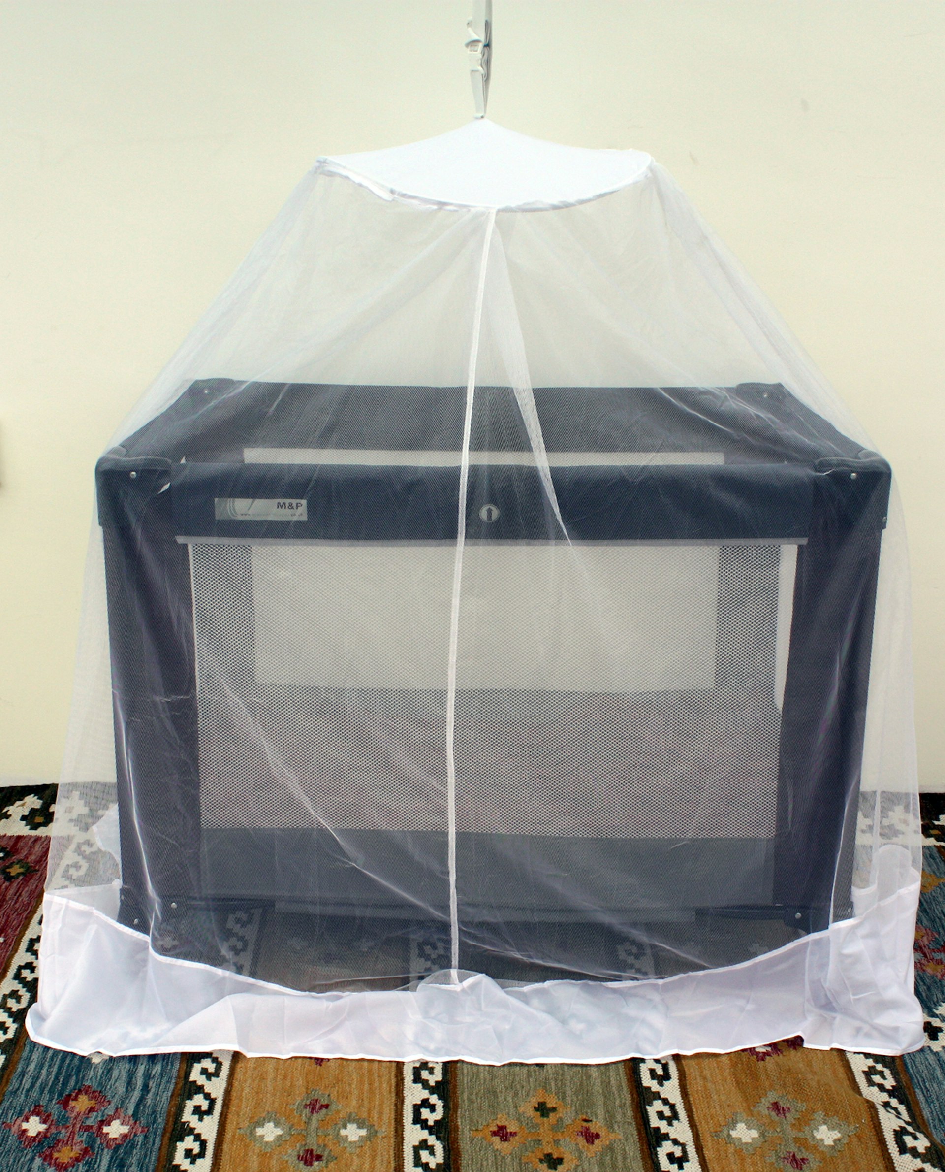 Pyramid’s Cot Bell mosquito net © David Else / Lonely Planet