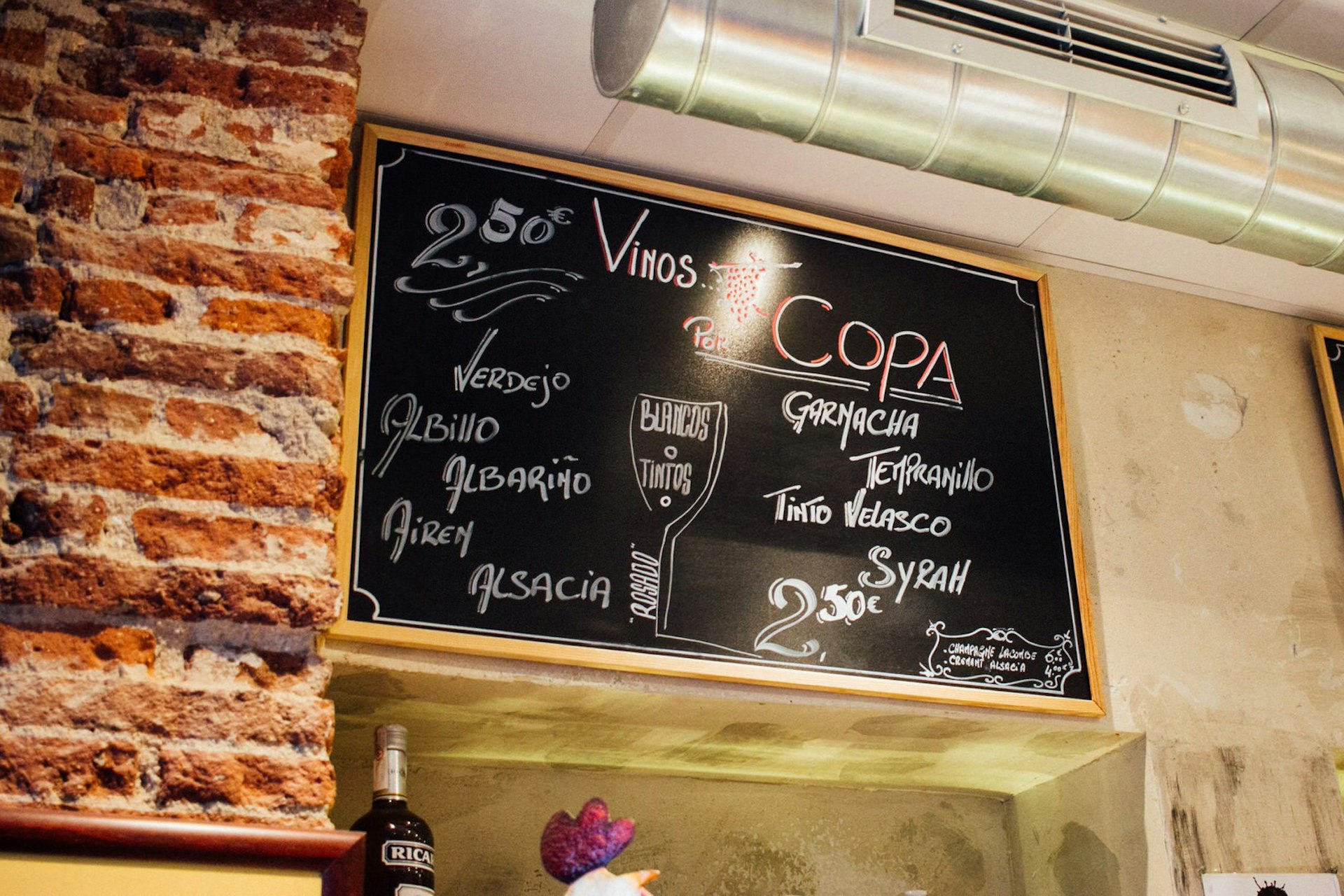 Spanish and French wines at Cascorro Bistrot © Cassandra Gambill / Lonely Planet