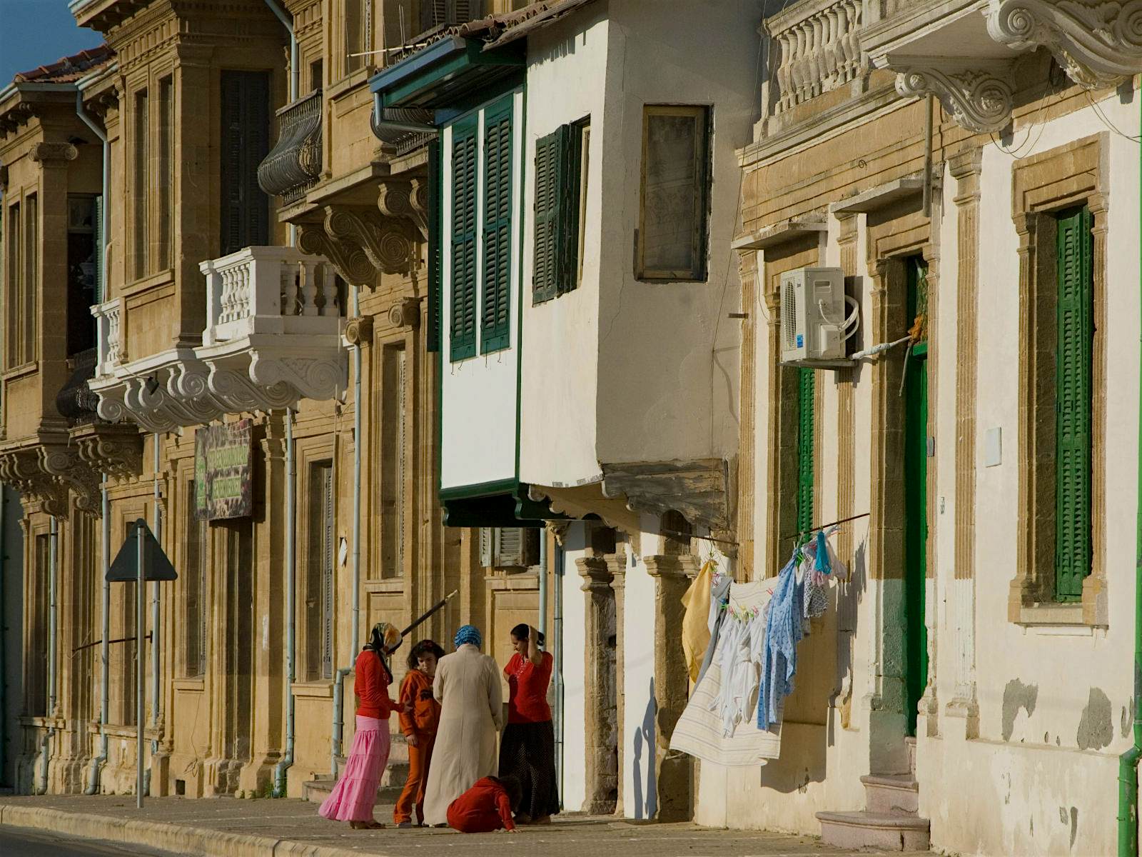 Features - Cyprus, Lefkosa (Nicosia north) The Ottoman-era townhouses of North Nicosia's Arabahmet quarter © Aldo Pavan / Getty Images