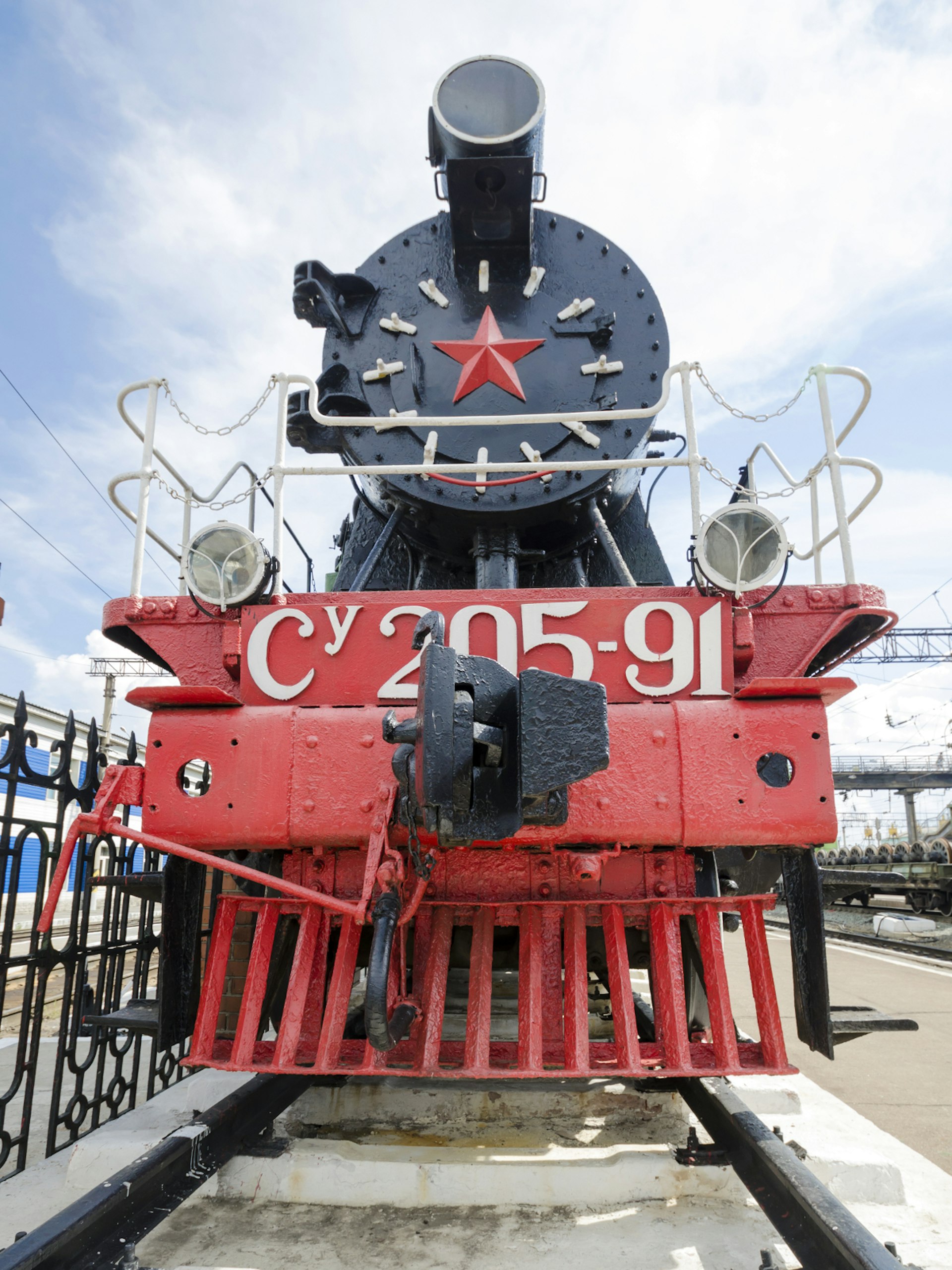A steam locomotive monument at the Ulan-Ude station © Yakovlev Sergey / Shutterstock