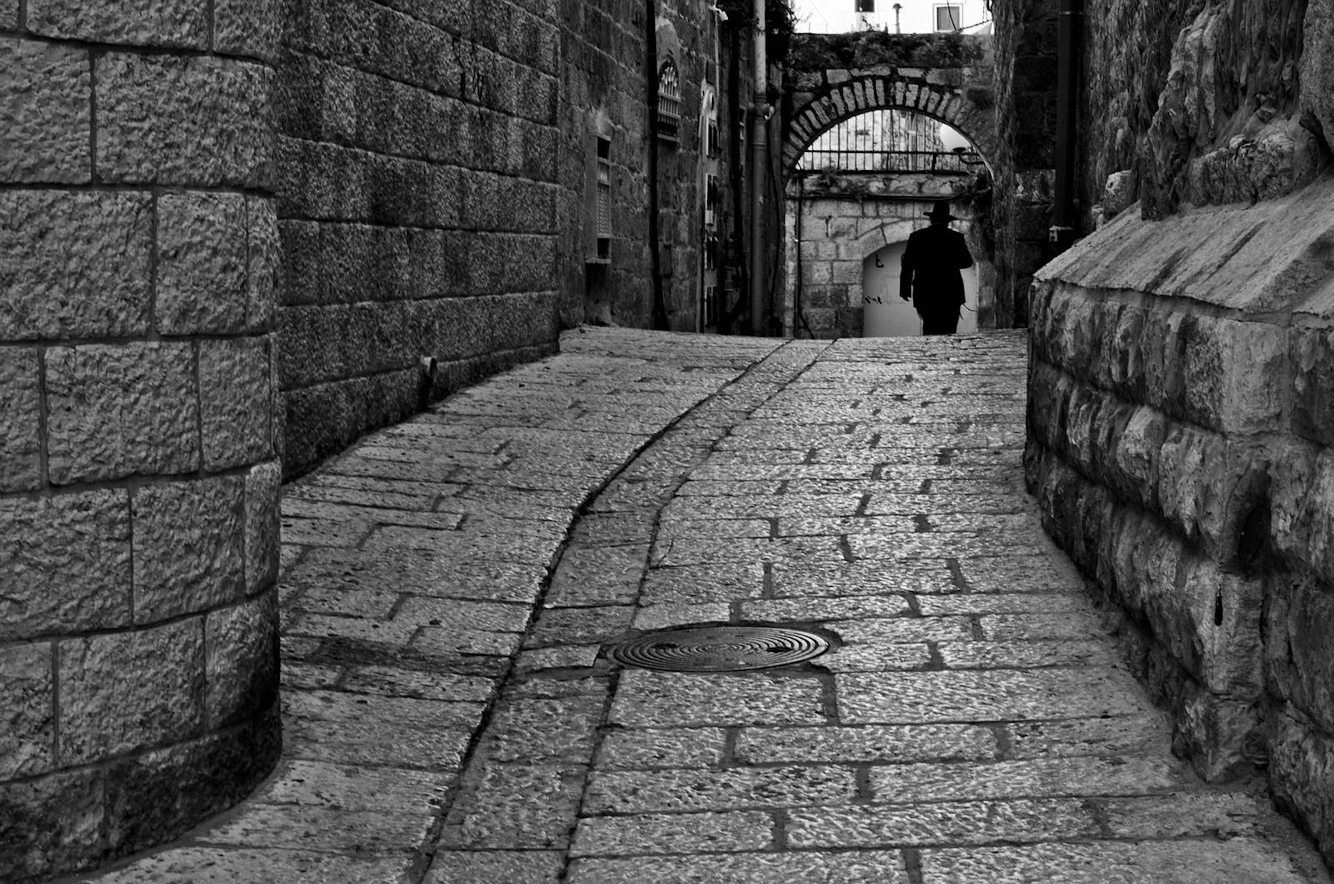 Features - jerusalem-old-city-c19b0bcc9d4c