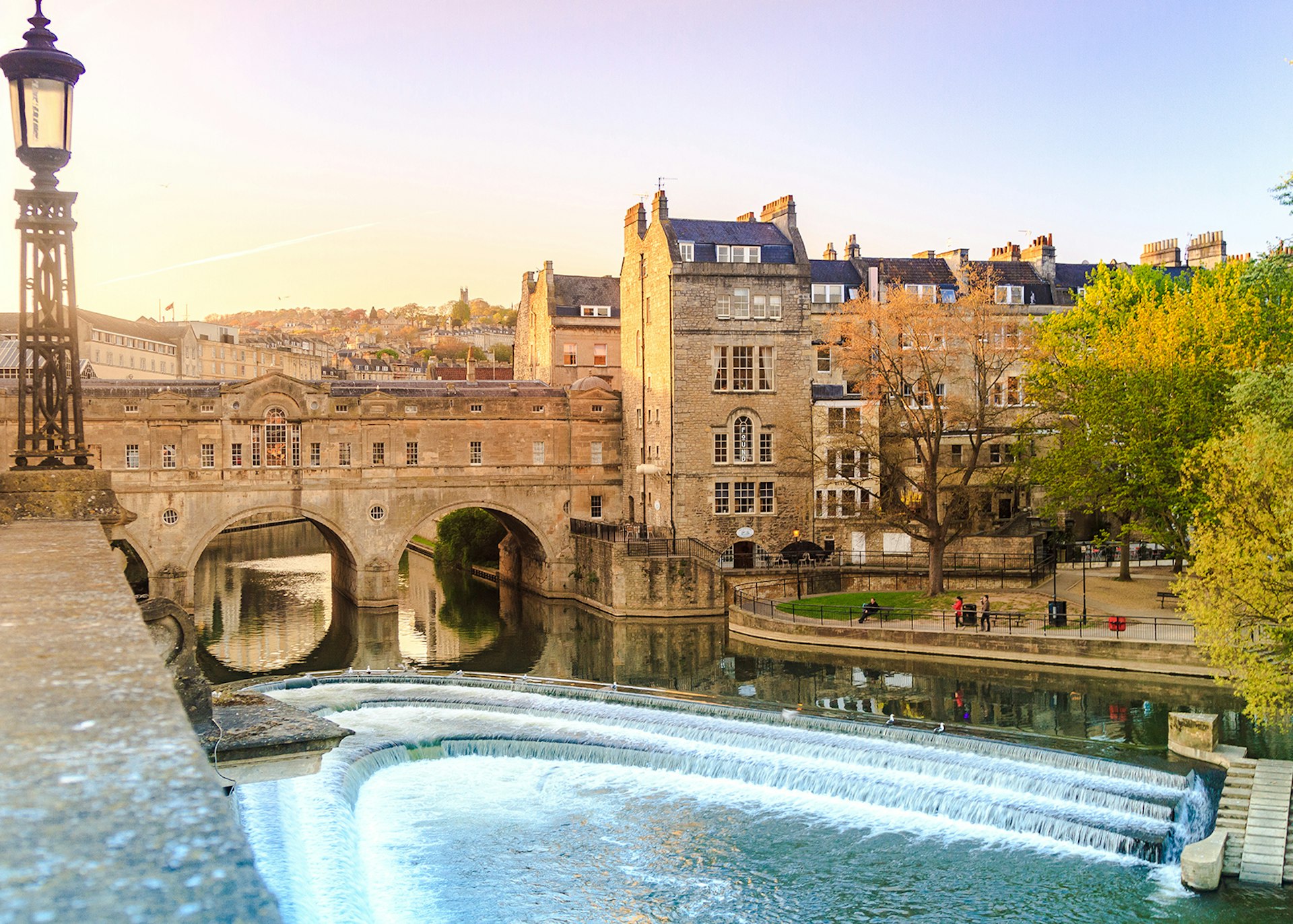 Pulteney Bridge over the River Avon at night in Bath