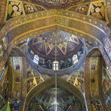 Features - Vank Cathedral and The Church