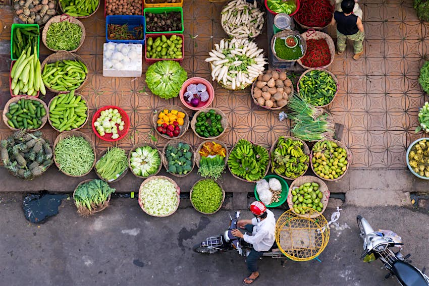 Overhead view of street market in Can Tho, Vietnam