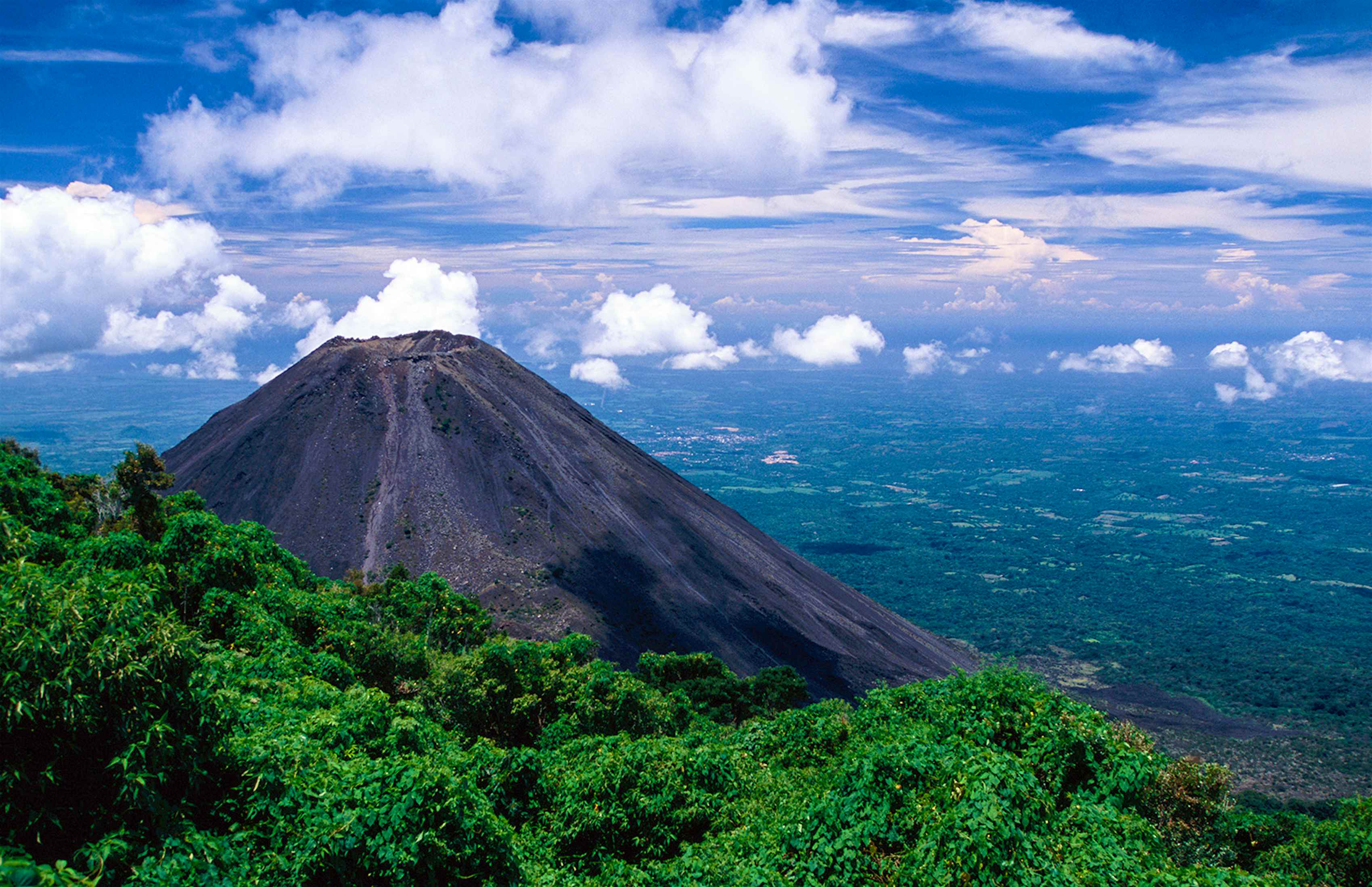 Should El Salvador be on your travel bucket list? Lonely