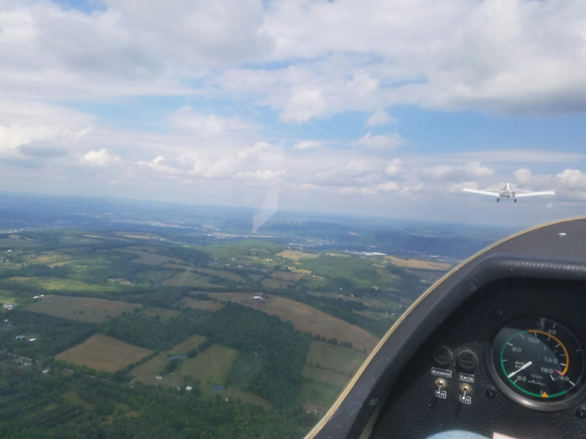The Harris Hill Soaring Corporation offers visitors a chance to soar over picturesque Elmira, NY region. 