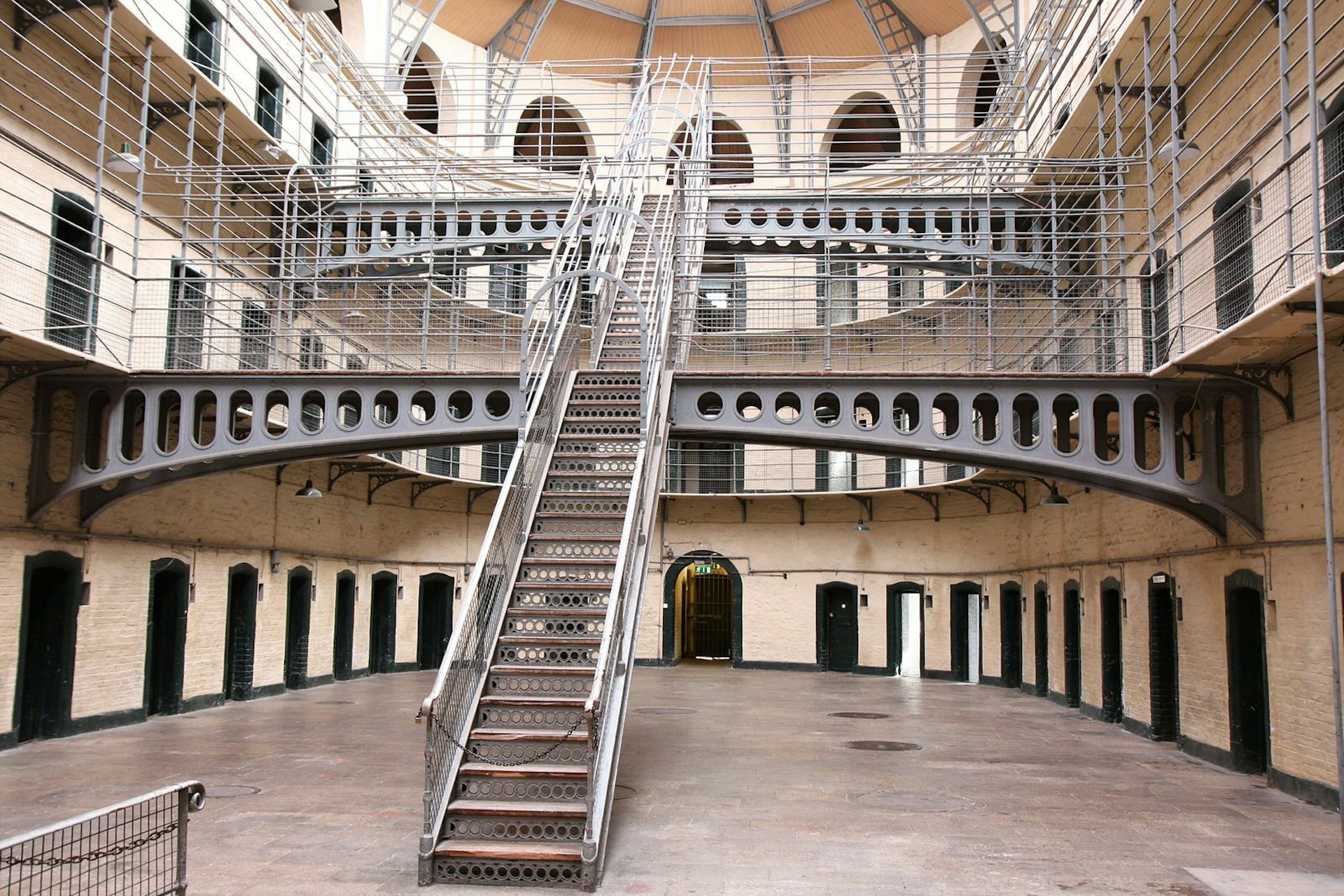 Kilmainham Gaol Dublin © Benjamin Kralj/Shutterstock 