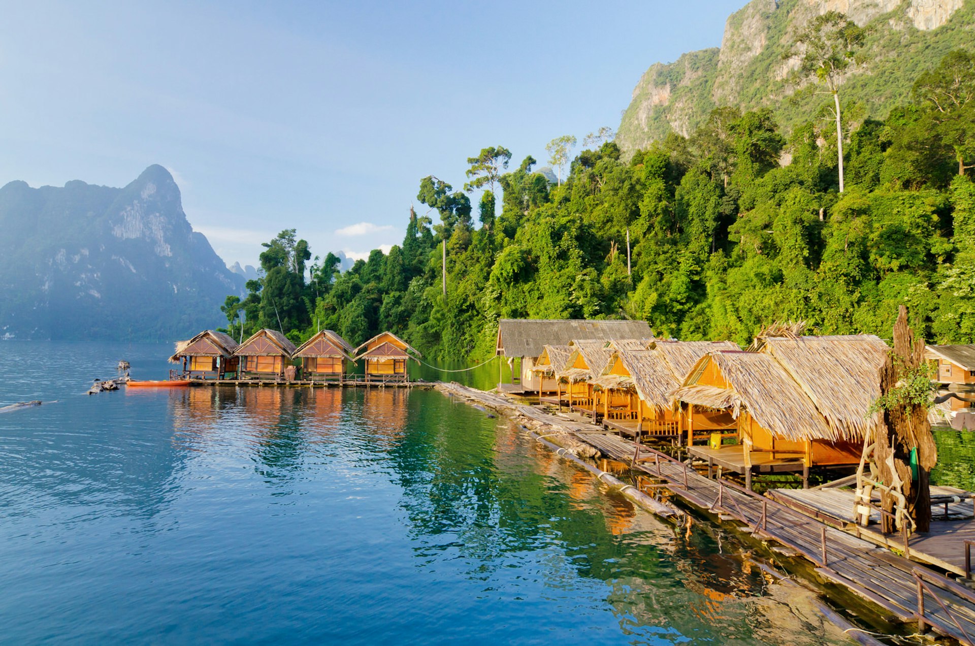 One of several rustic raft house complexes on Chiaw Lan Lake © Auleit / iStock / Getty Images