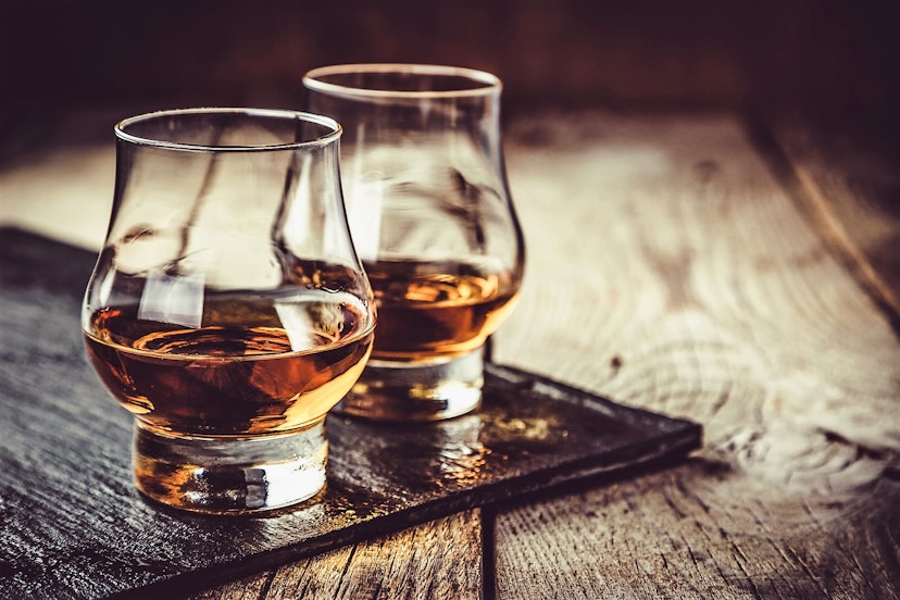 Whiskey with an 'e' is making a comeback thanks to some great bars and distilleries © a_namenko / Getty Images