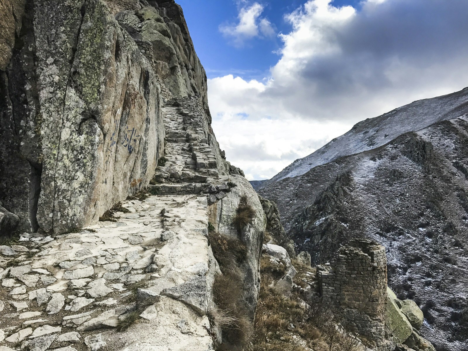 Steep steps lead up to Babak Castle from the village of Kaleybar © Steve Waters / Lonely Planet