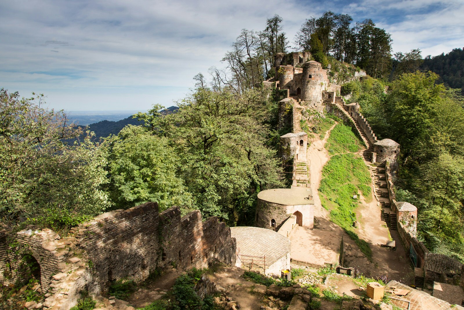Rudkhan Castle, a brick and stone medieval castle located in Gilan province, Northern Iran © Udompeter / Shutterstock